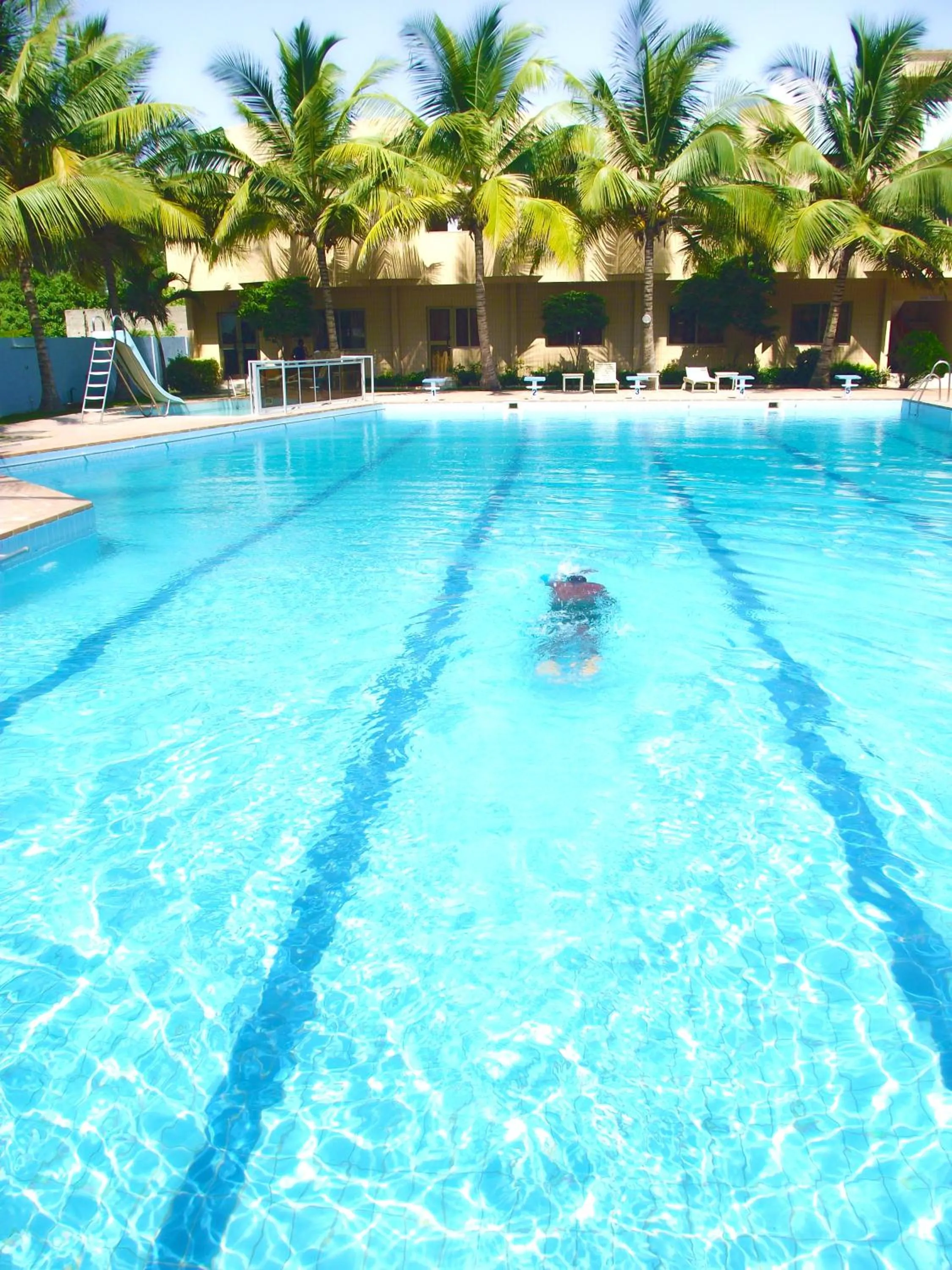 Swimming pool in Hotel Ghis Palace