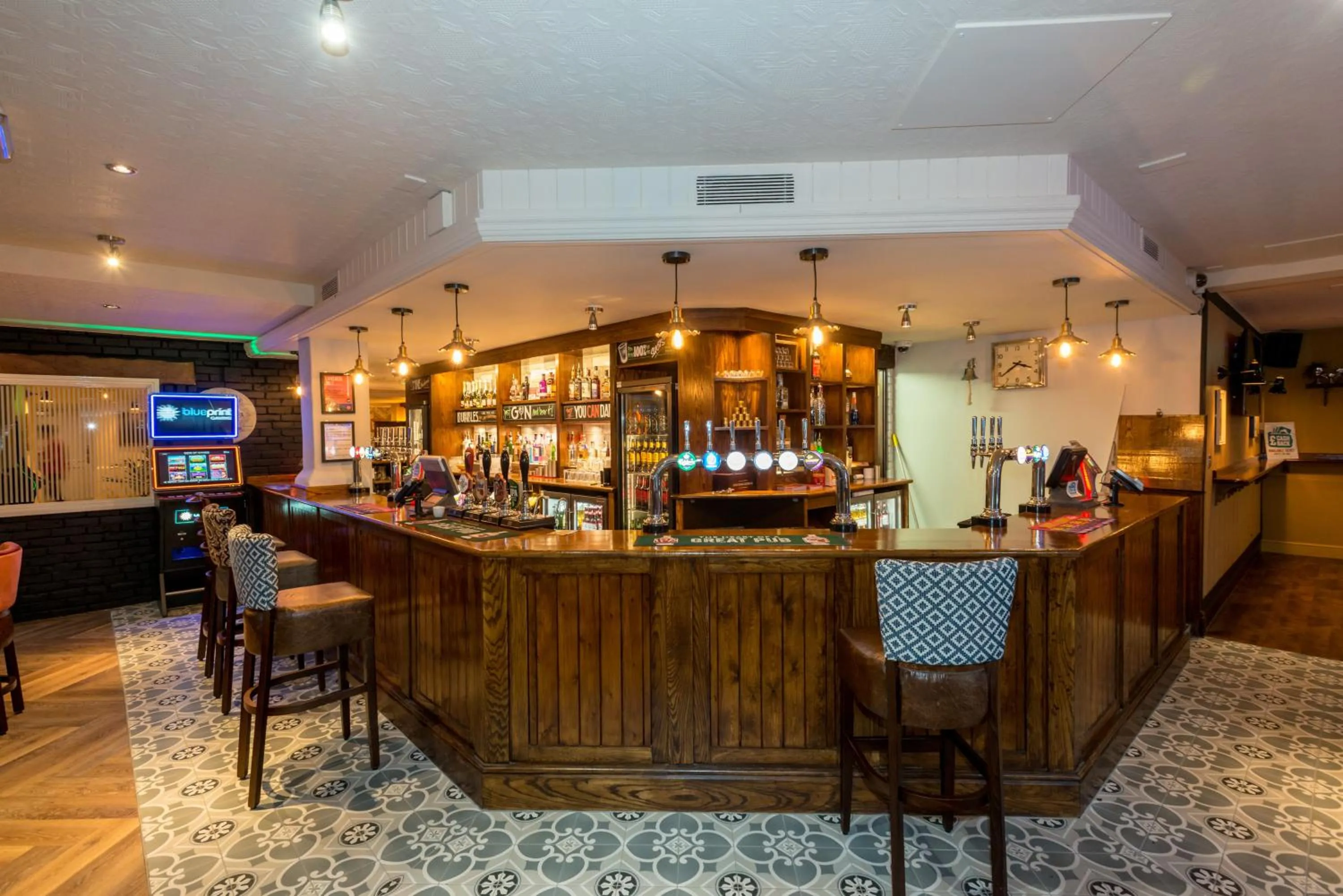 Wee Waif by Greene King Inns