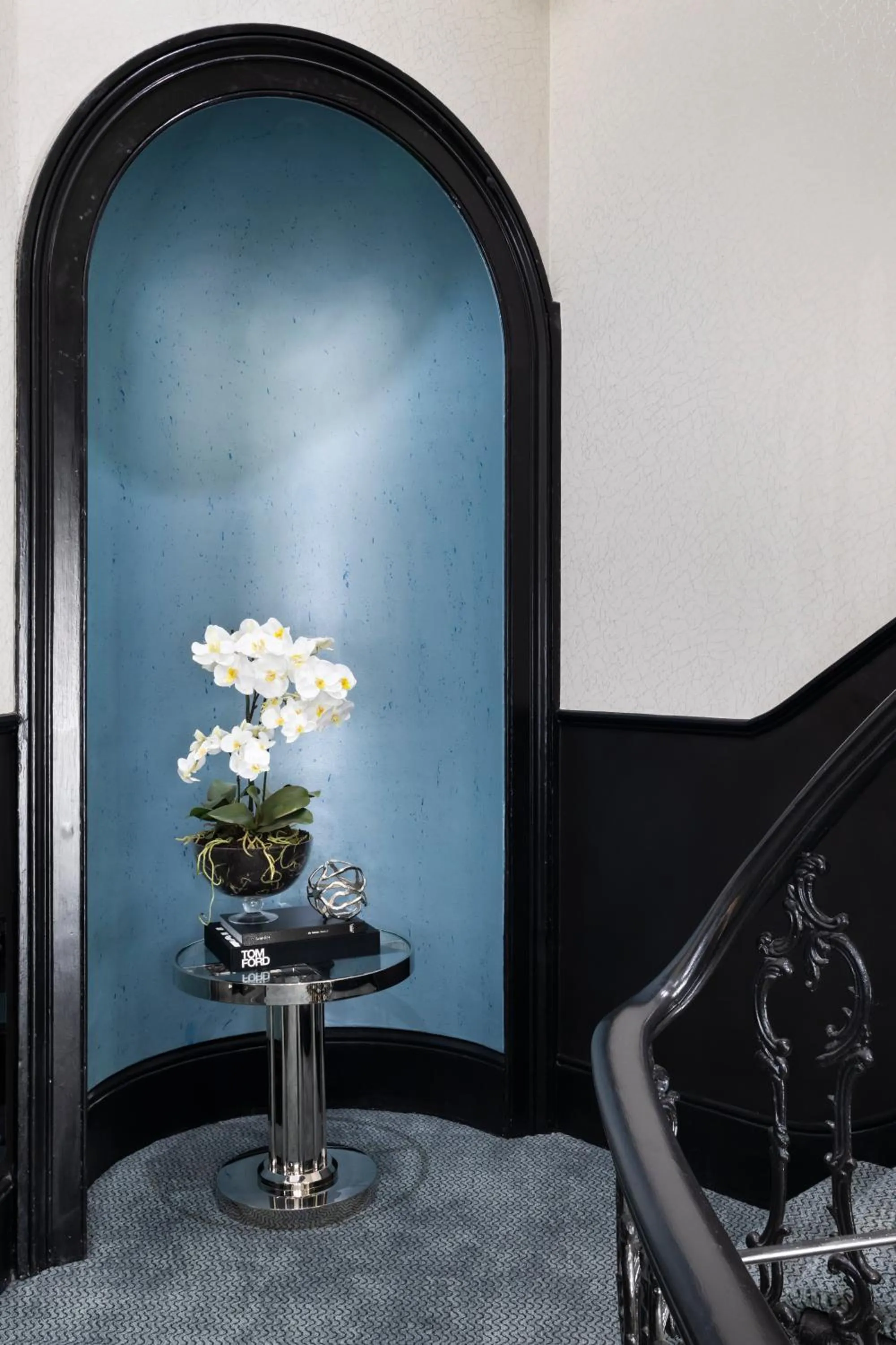 Property building in The Crescent Hyde Park