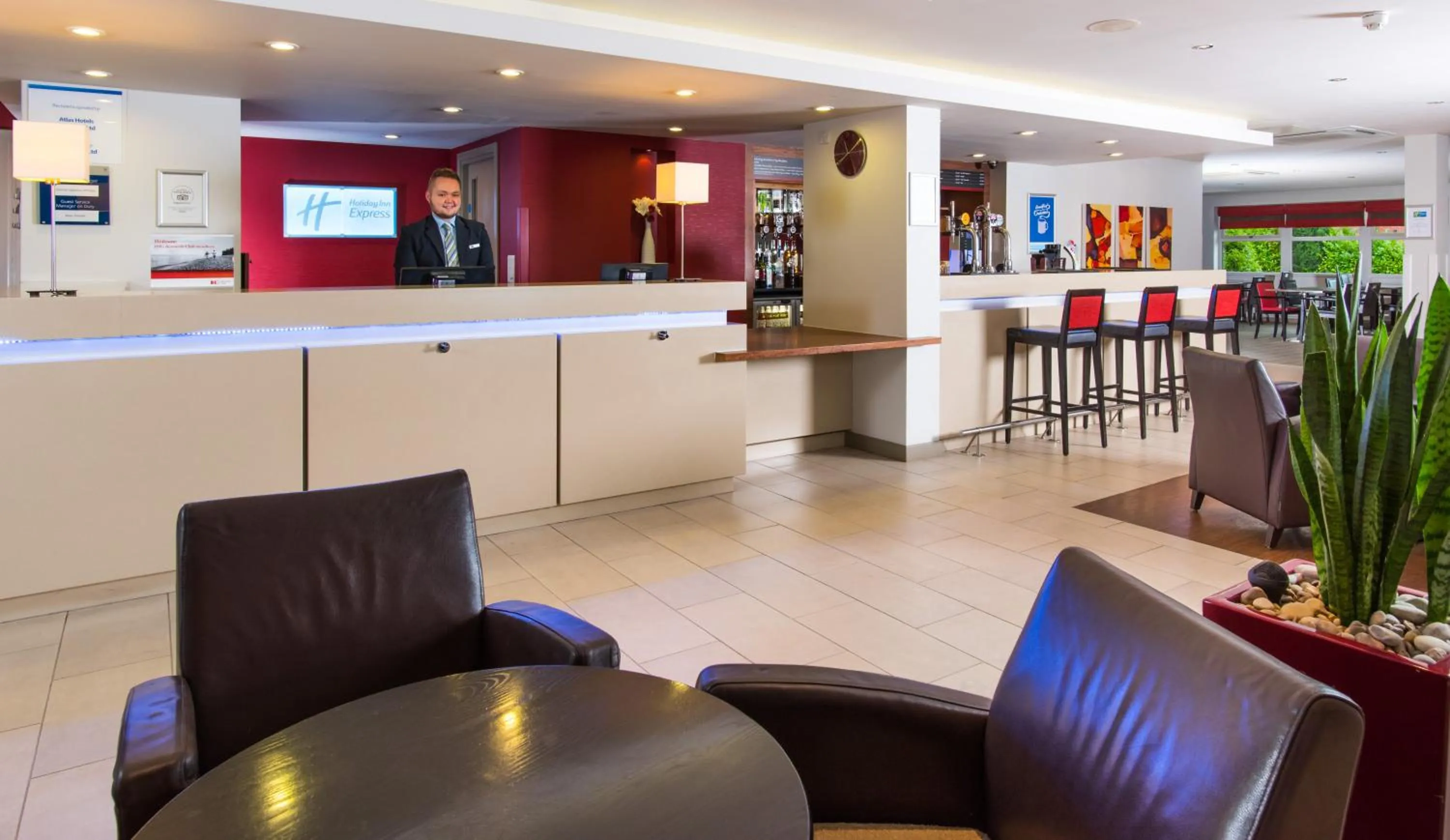 Lobby or reception in Holiday Inn Express East Midlands Airport by IHG
