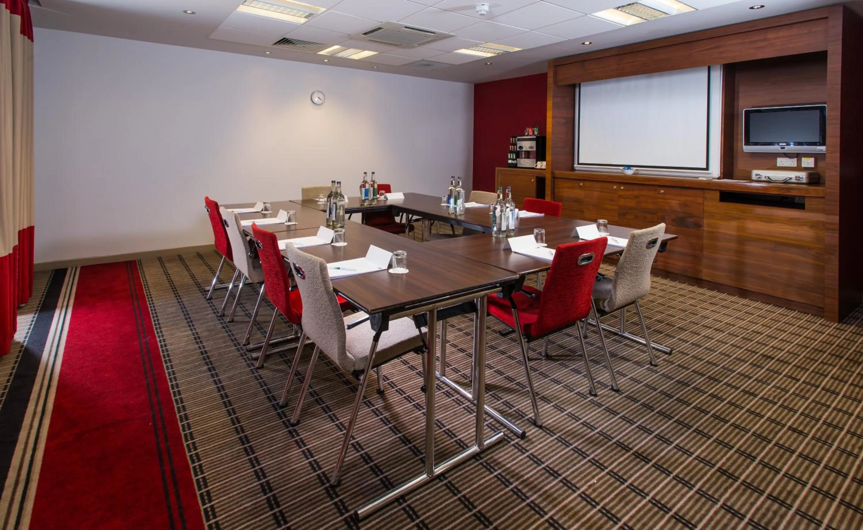 Meeting/conference room in Holiday Inn Express East Midlands Airport by IHG