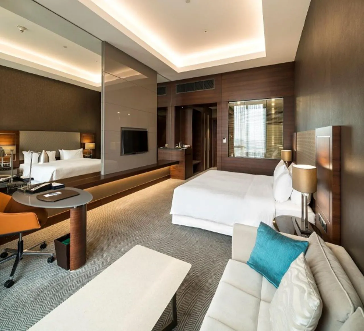 Photo of the whole room, Bed in Sheraton Grand Istanbul Atasehir