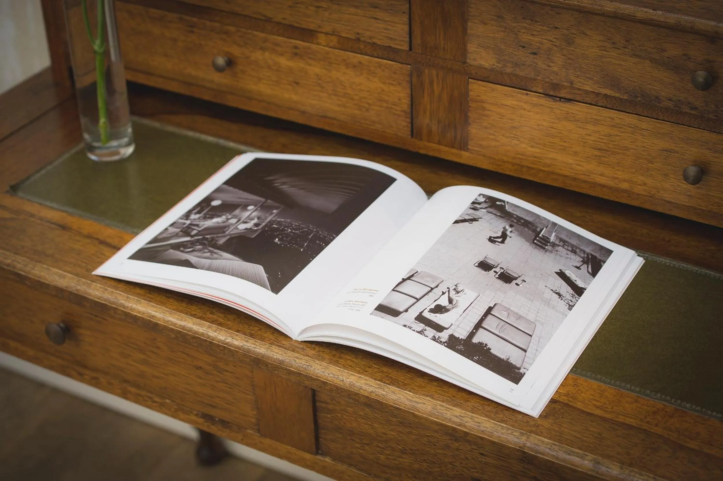 Library in Château Le Pape B&B