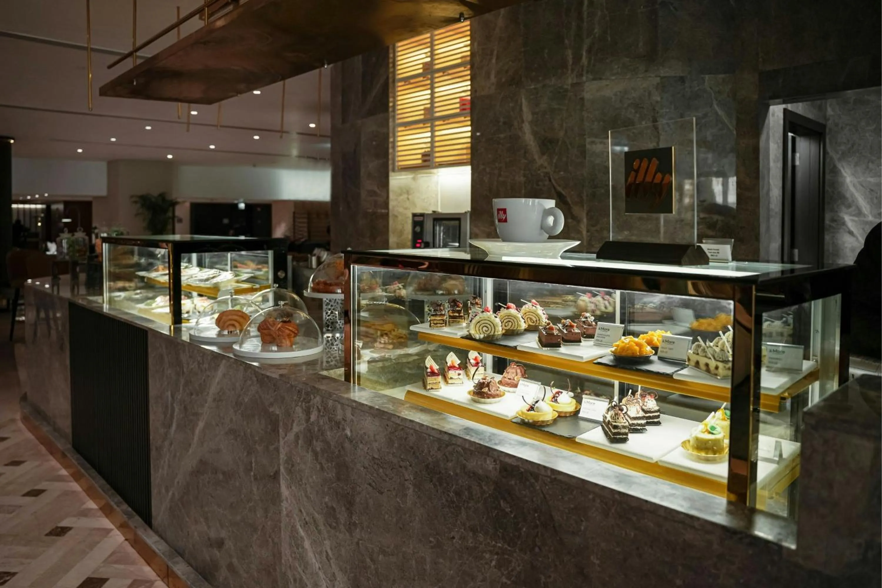 Restaurant/places to eat in Sheraton Cairo Hotel & Casino