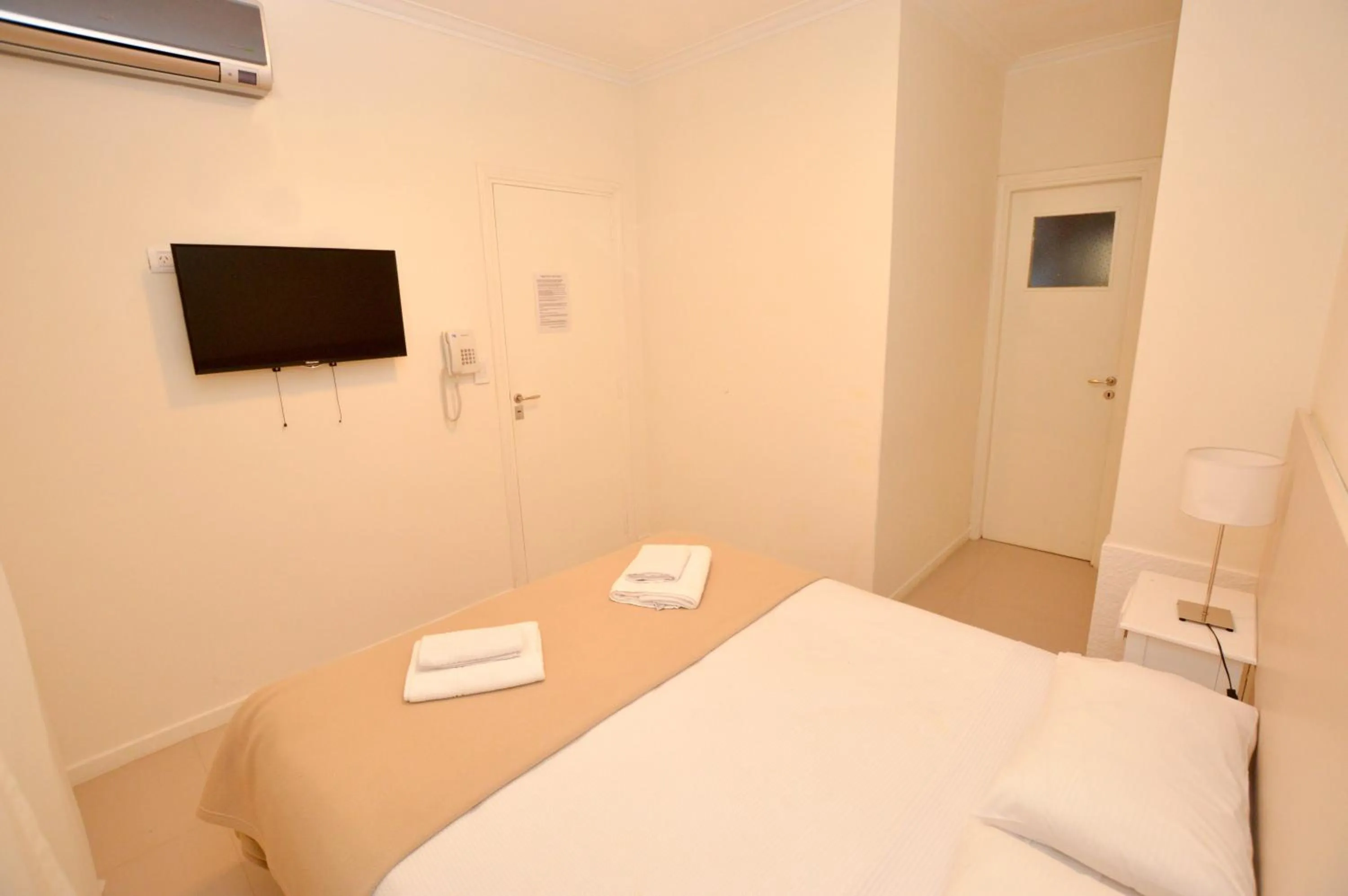 TV and multimedia, Bed in Hotel Acqua