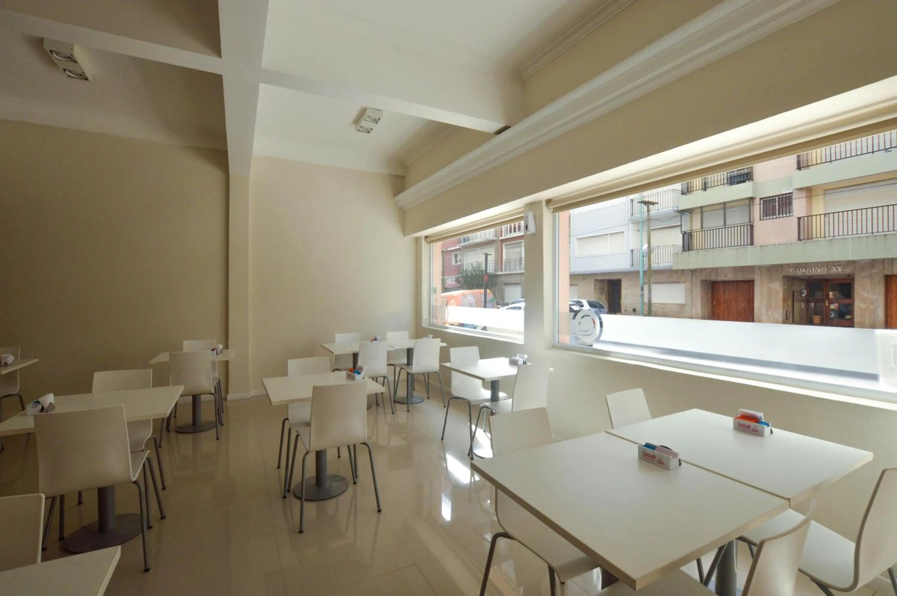 Communal lounge/ TV room in Hotel Acqua