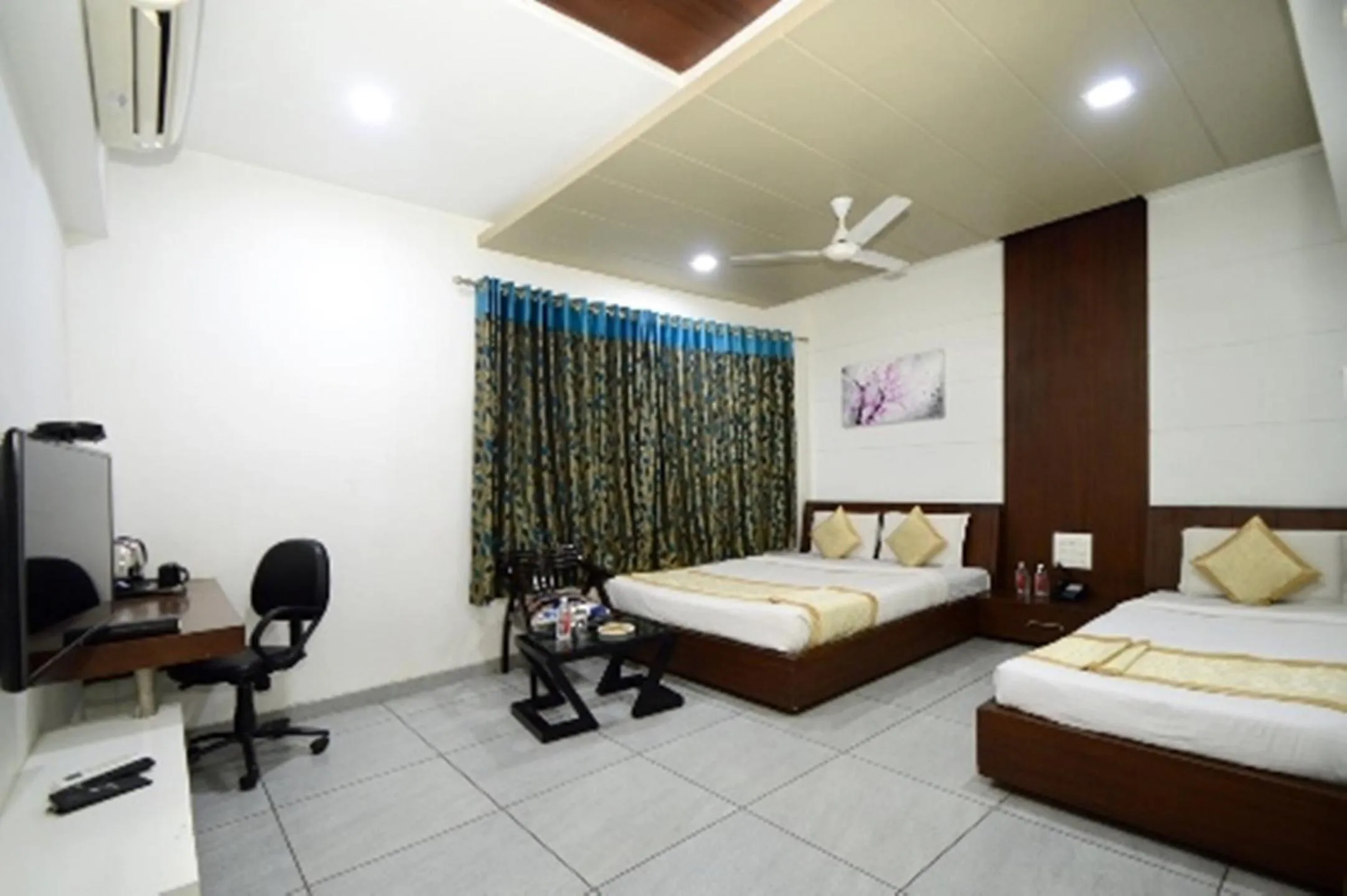 Bed in Shripriya-Nathdwara