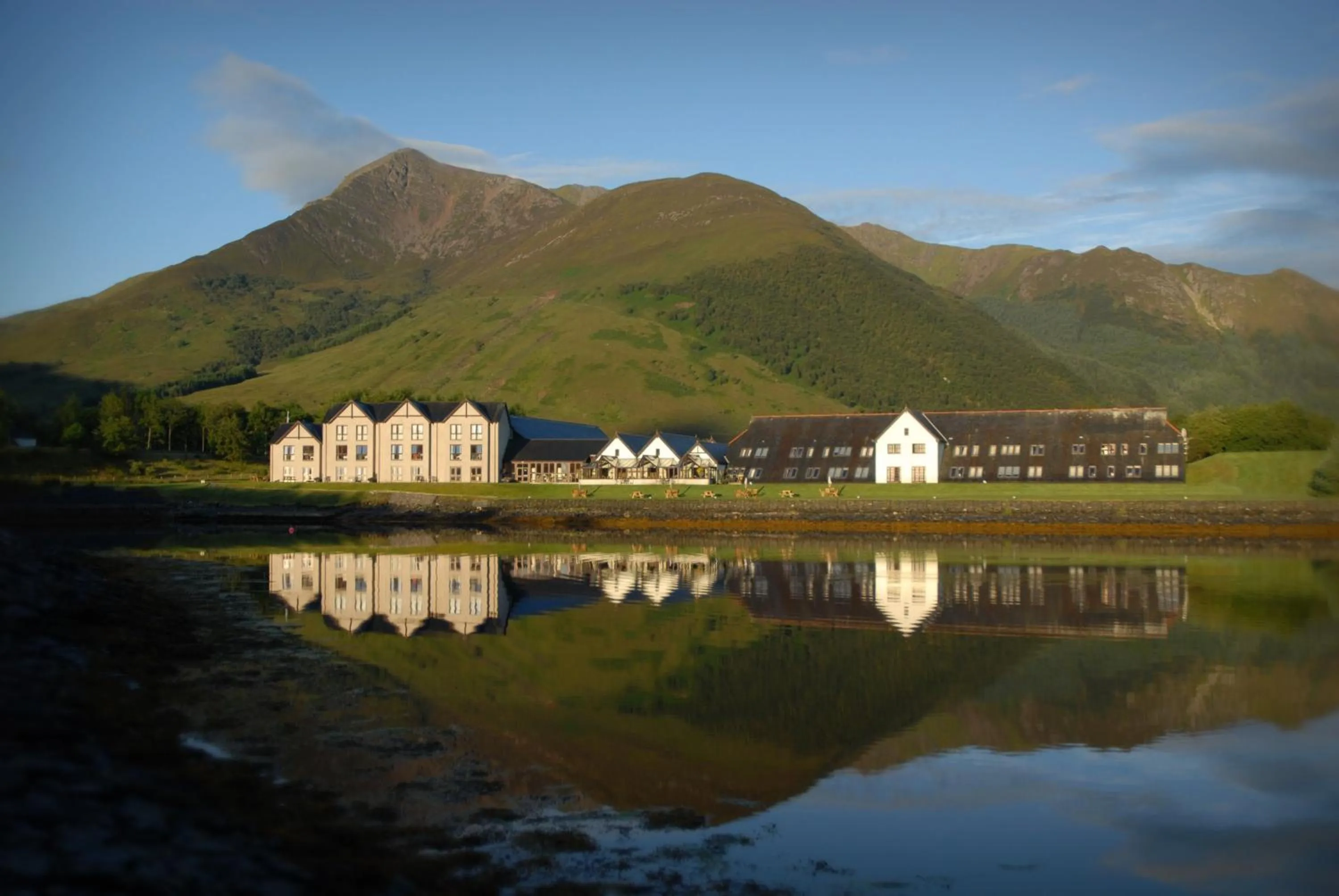 Facade/entrance in The Isles of Glencoe Hotel