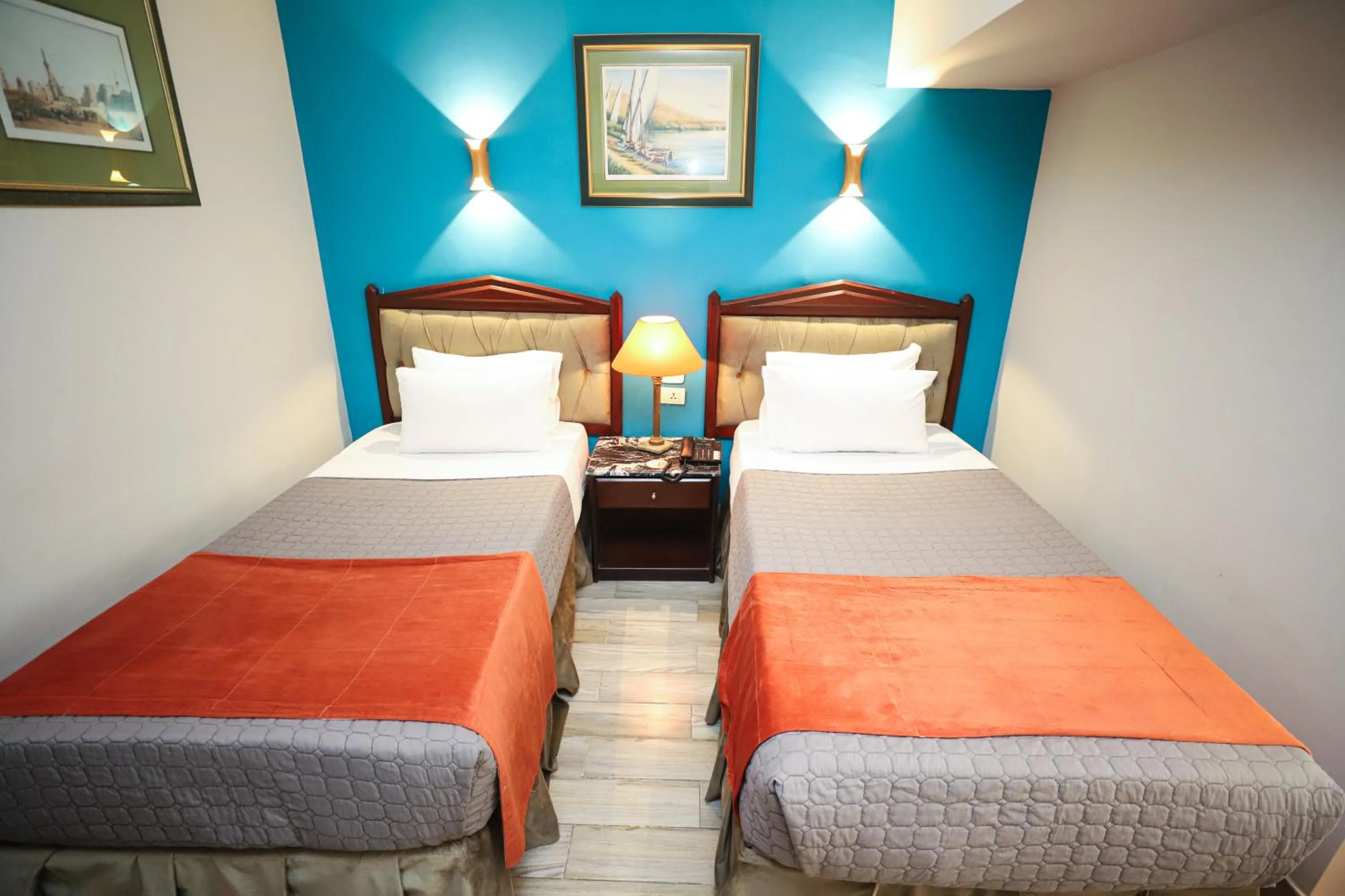 Photo of the whole room, Bed in Gawharet Al Ahram Hotel