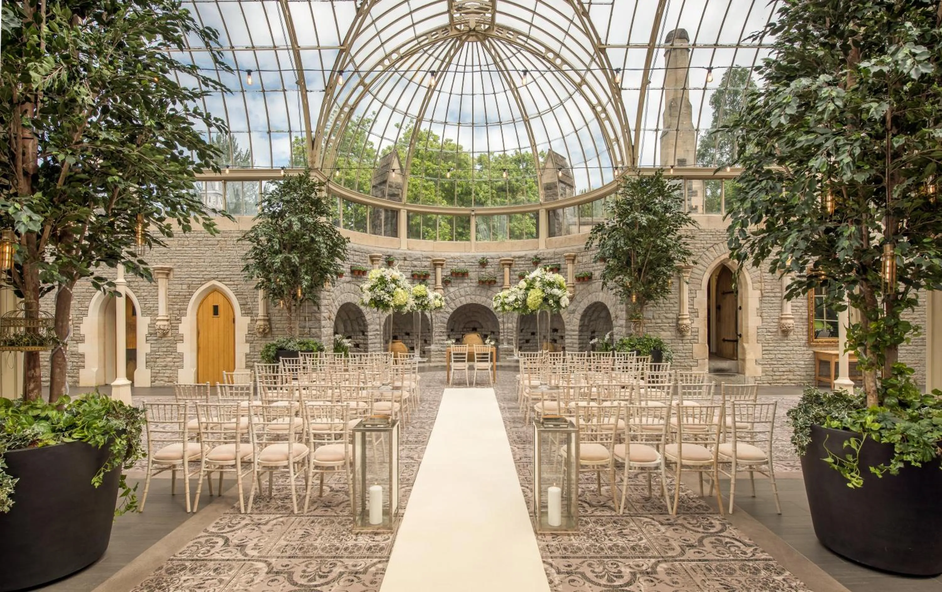 wedding in De Vere Tortworth Court