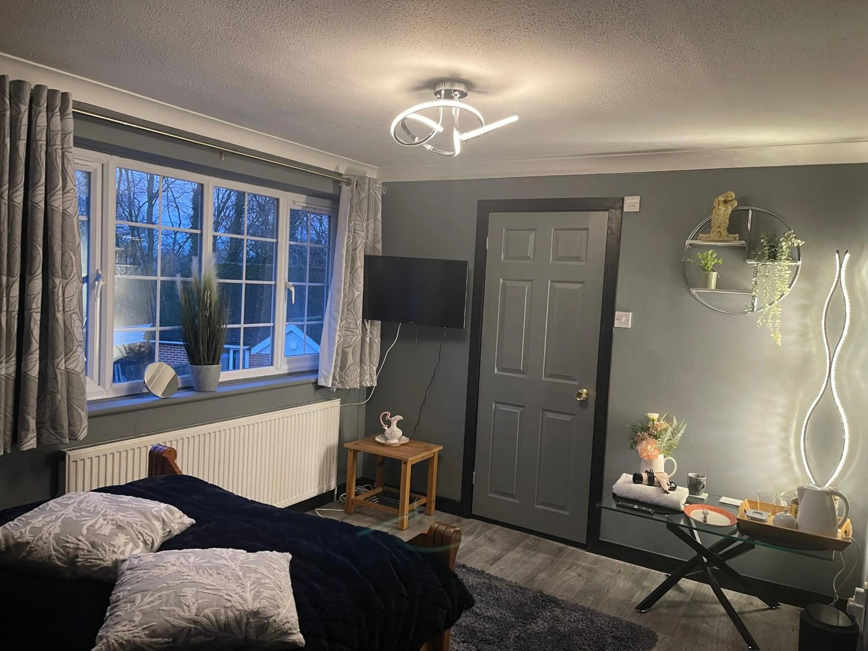 Bed in Da Vinci Guest House & Guest Parking, A Real Gem