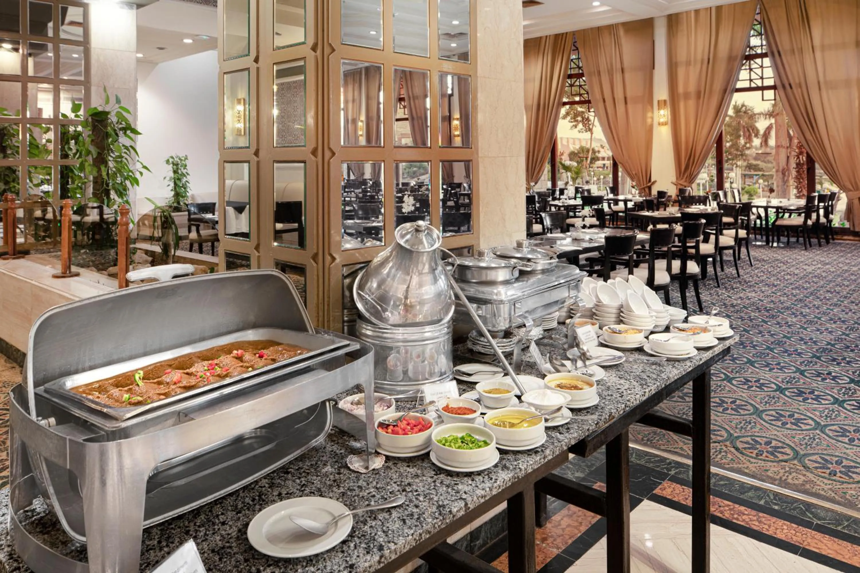 Restaurant/places to eat in Pyramisa Island Hotel Aswan