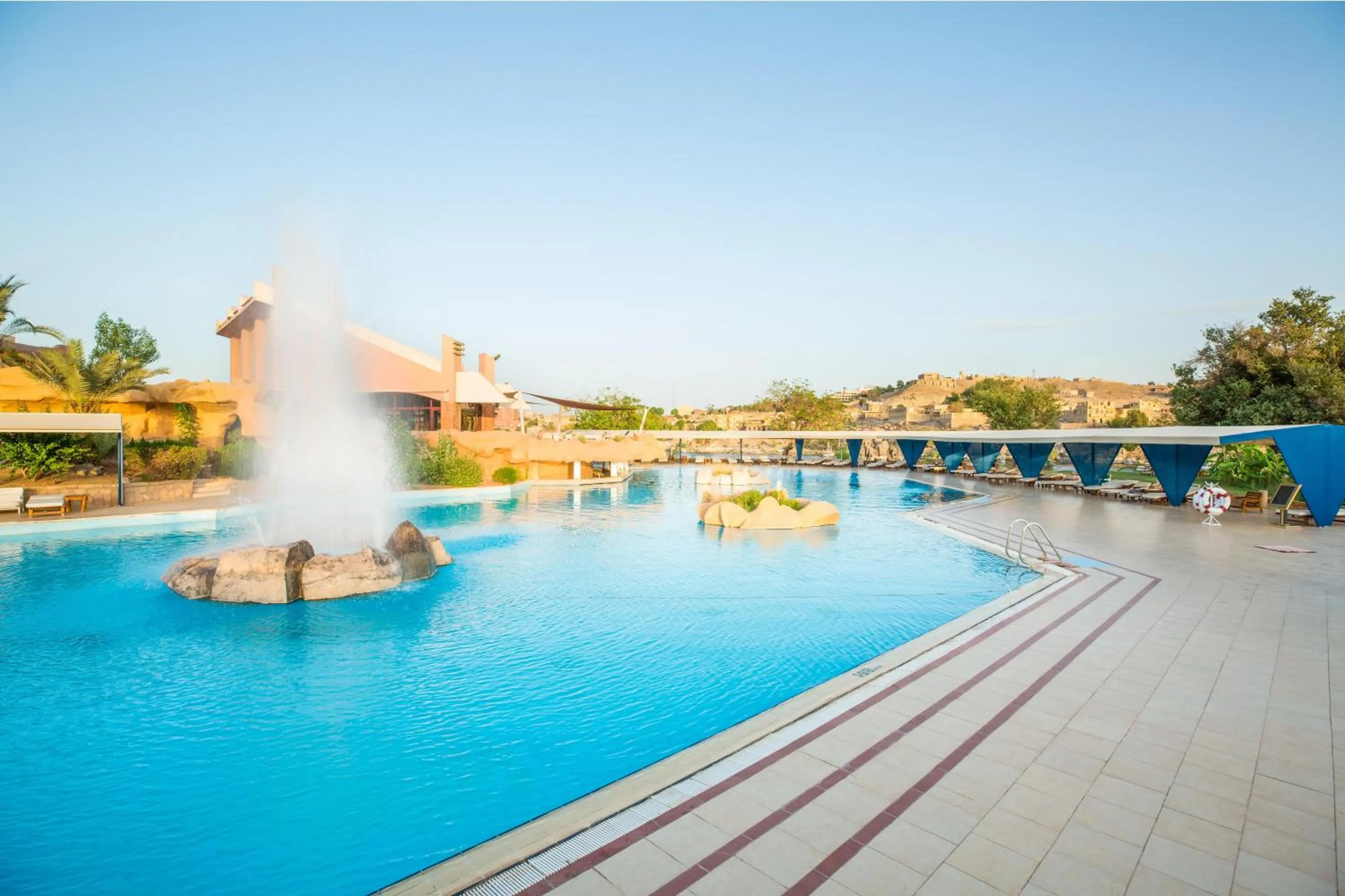 Swimming pool in Pyramisa Island Hotel Aswan