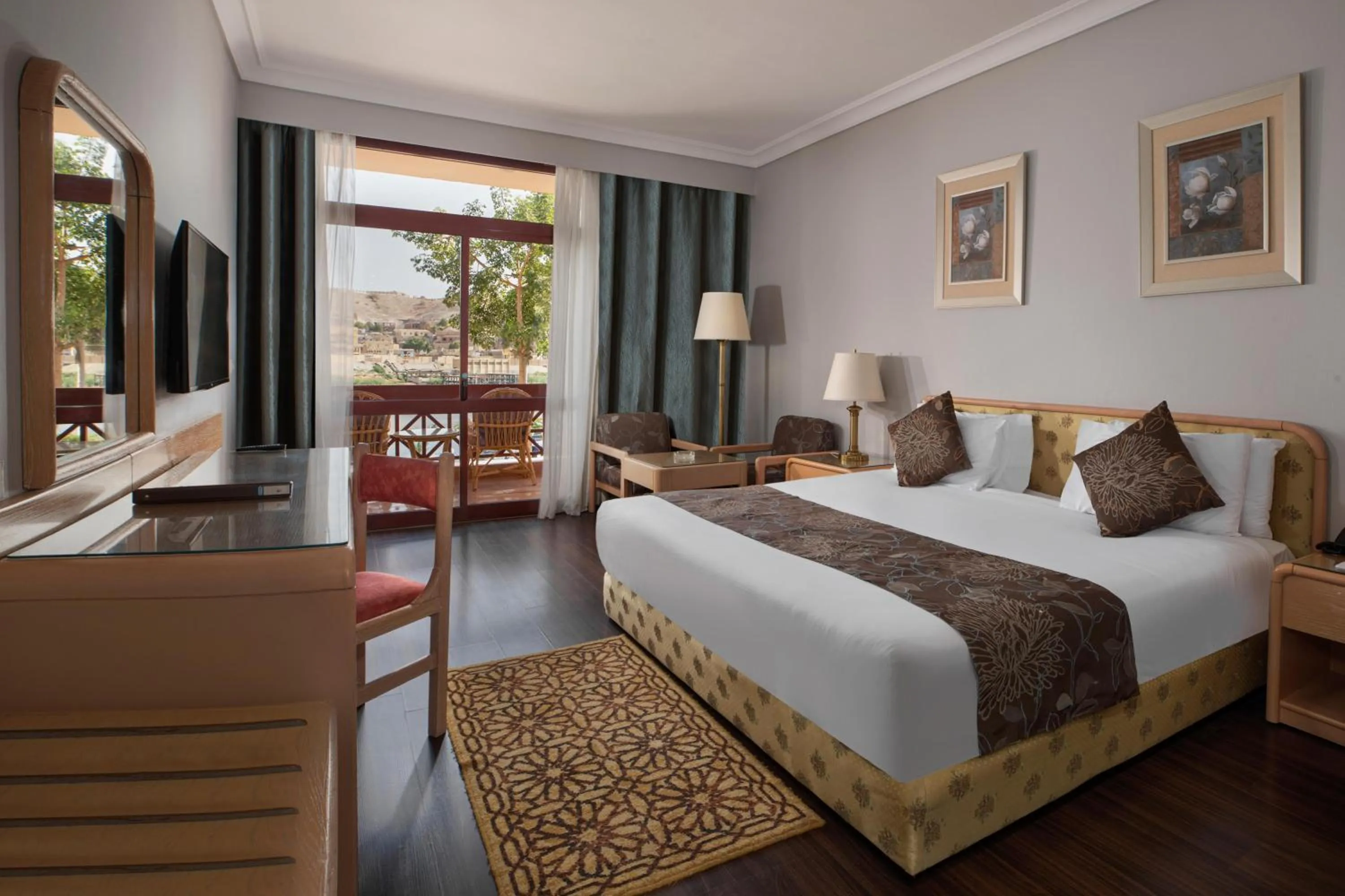 Photo of the whole room, Bed in Pyramisa Island Hotel Aswan