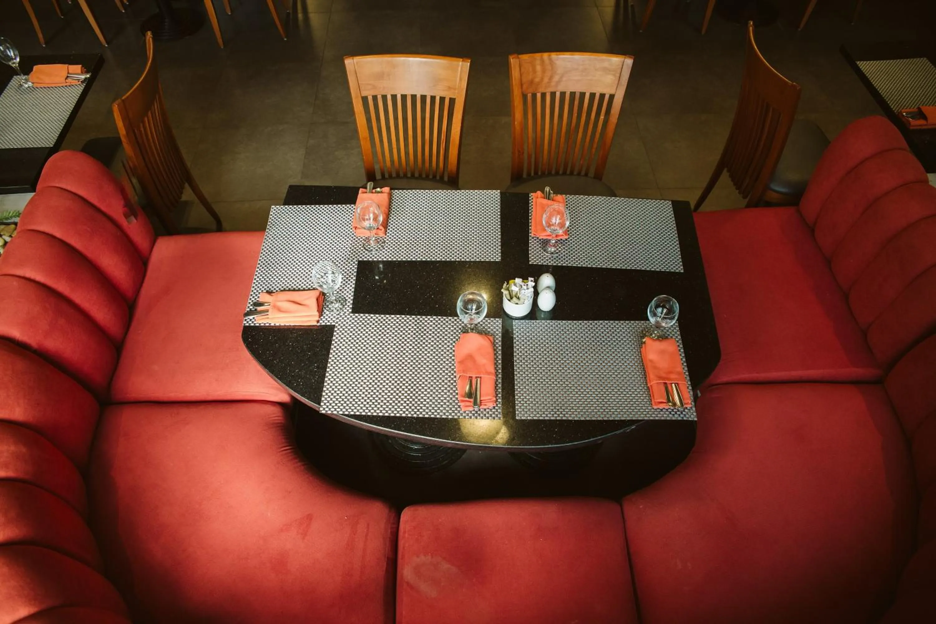 Restaurant/places to eat in Pyramisa Suites Hotel Cairo