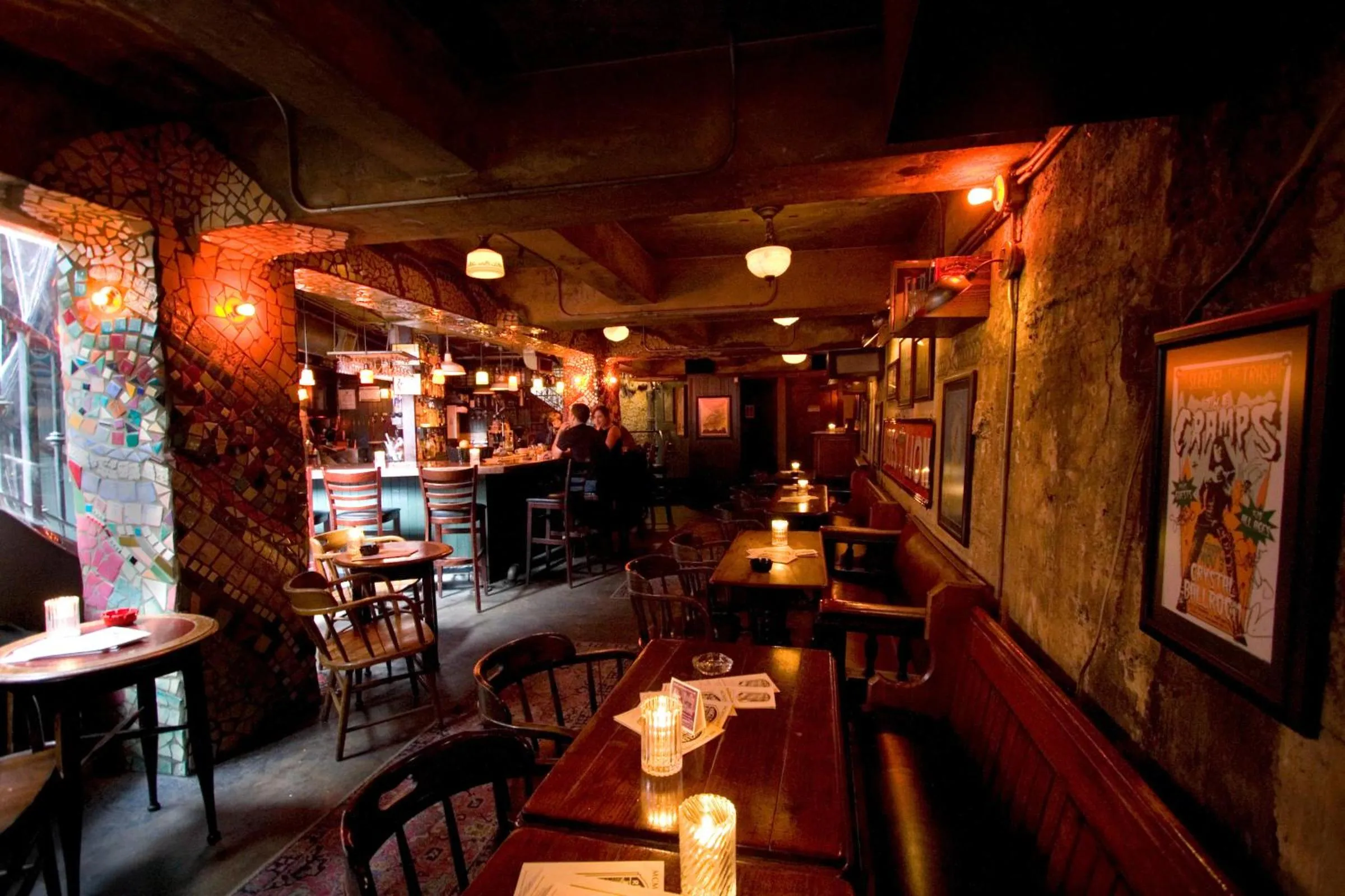 Lounge or bar in McMenamins Crystal Hotel