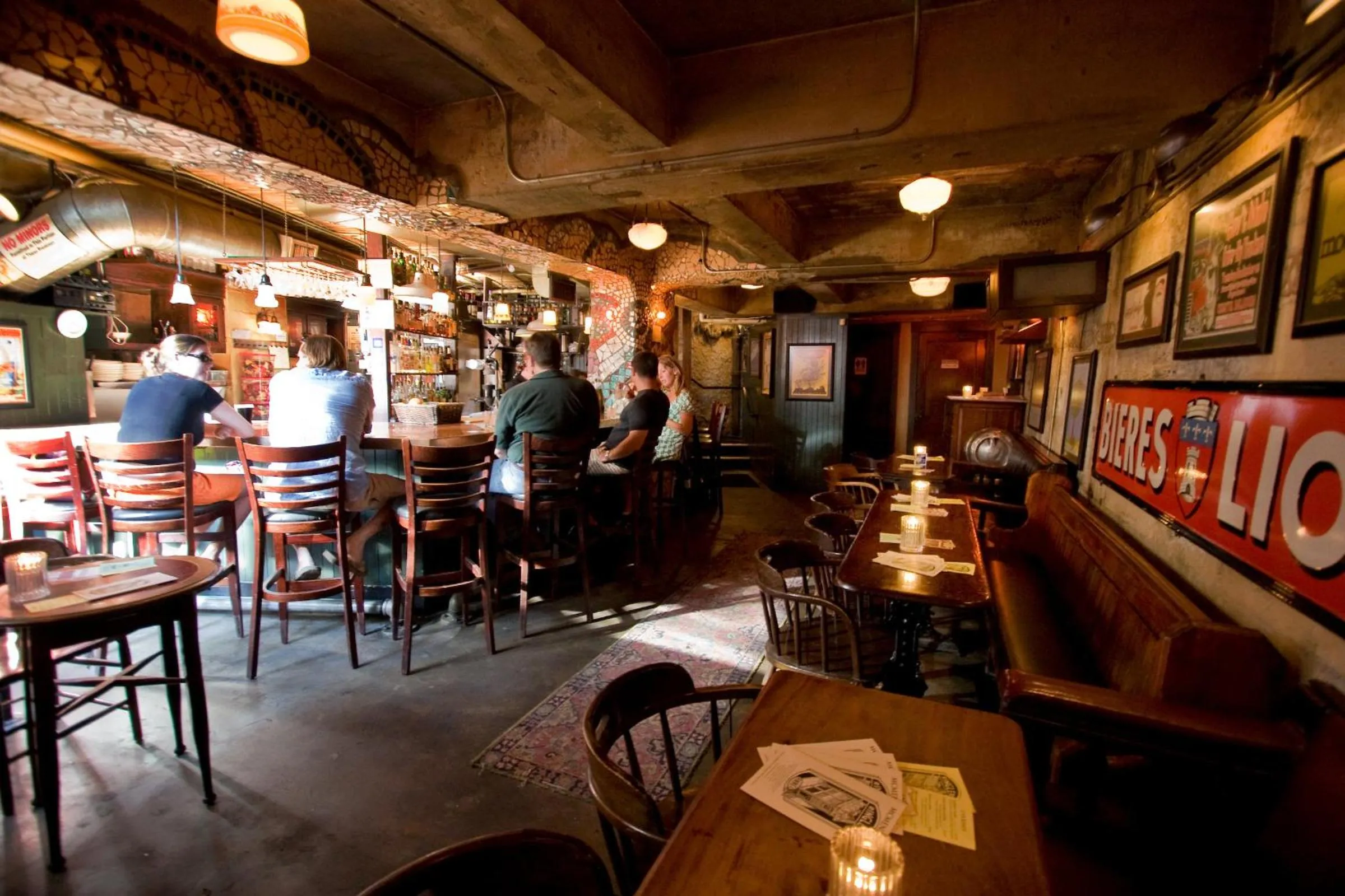 Lounge or bar in McMenamins Crystal Hotel