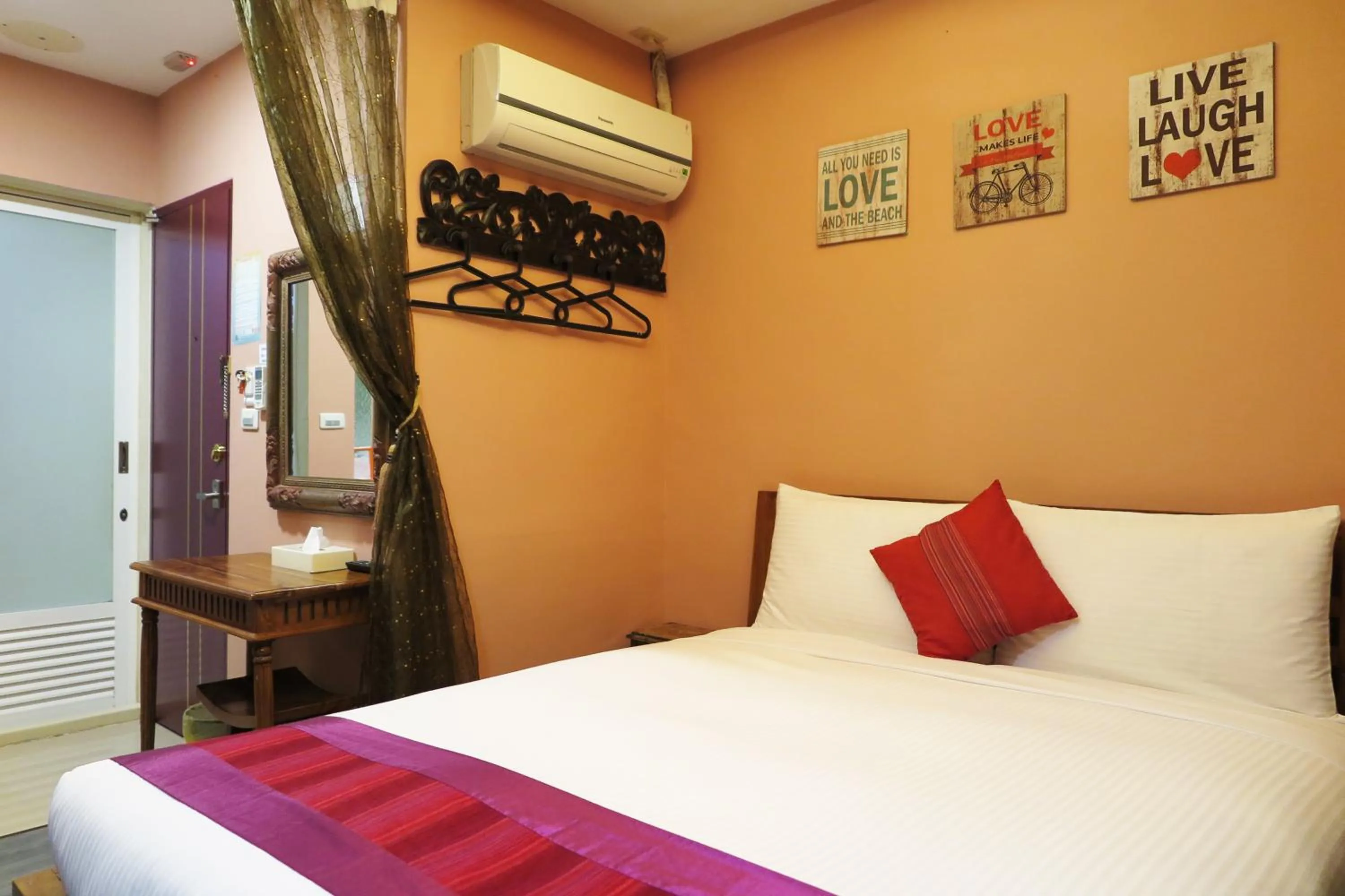 Bed in Kenting Sin Sin Hotel