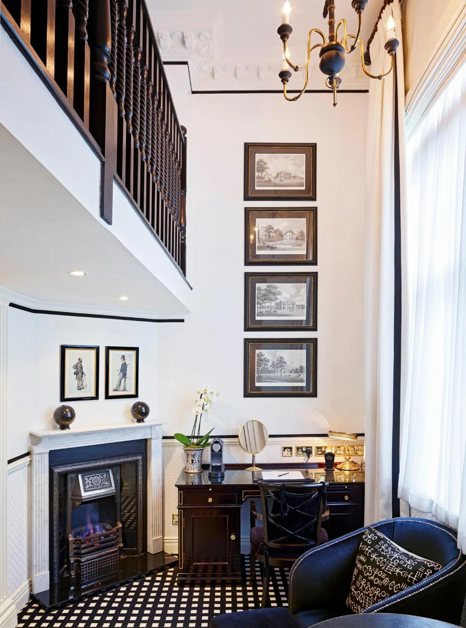 Photo of the whole room in 41