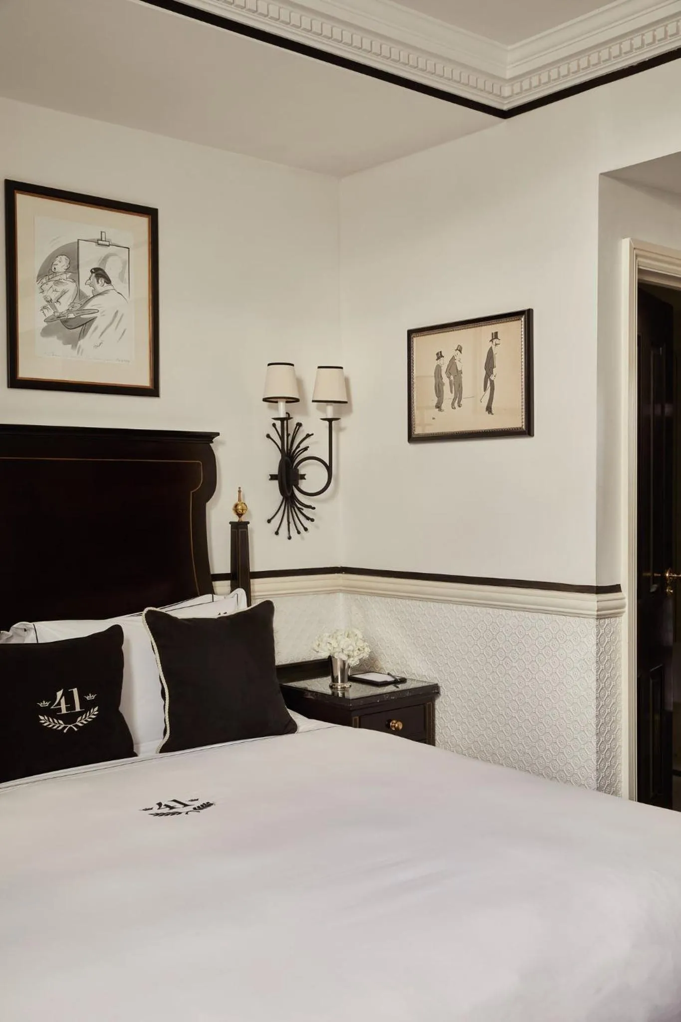 Photo of the whole room, Bed in 41