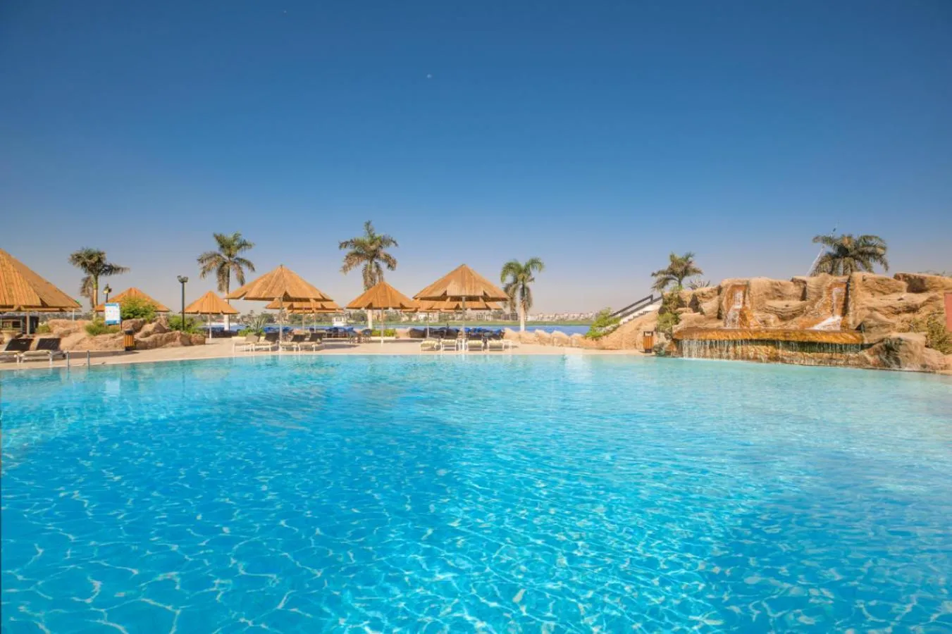 Swimming pool in Pyramisa Hotel Luxor