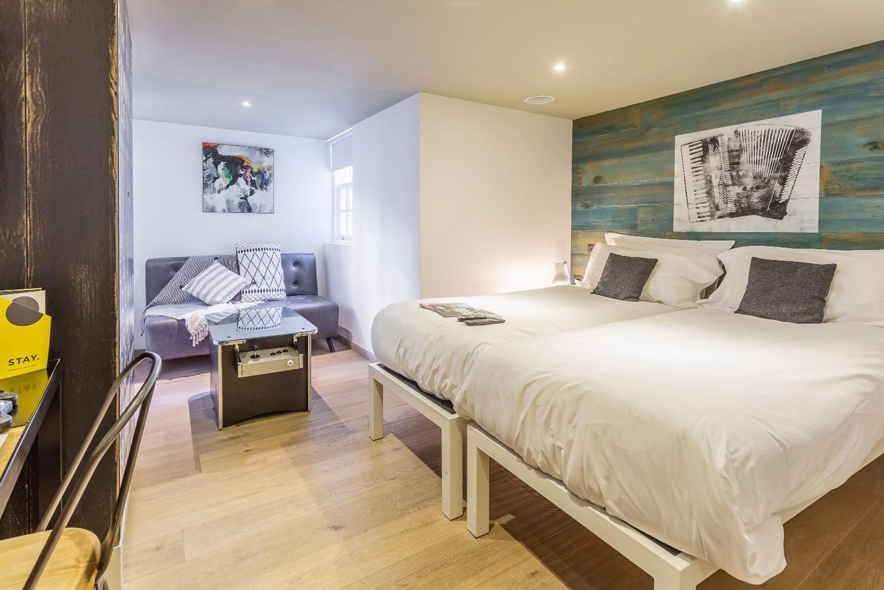 Bedroom, Bed in Stay Central Hotel