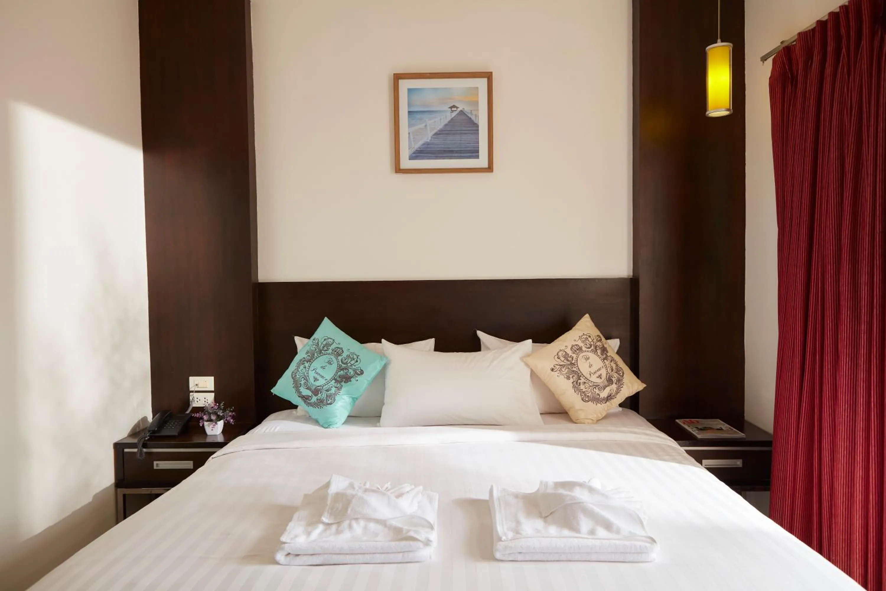 Bed in Rhienchai Place Hotel