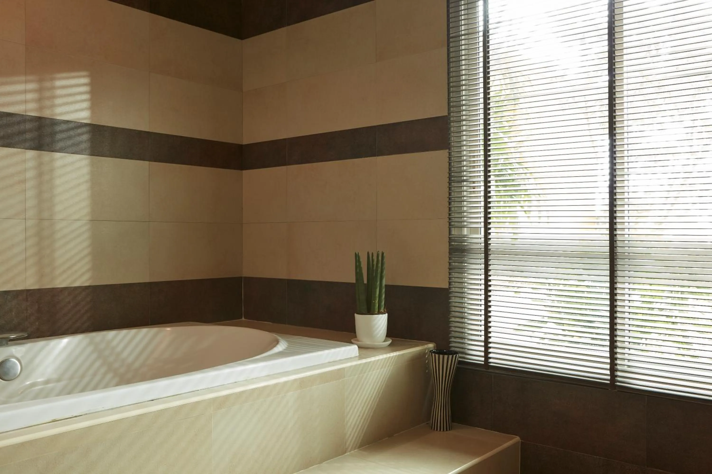 Rhienchai Place Hotel