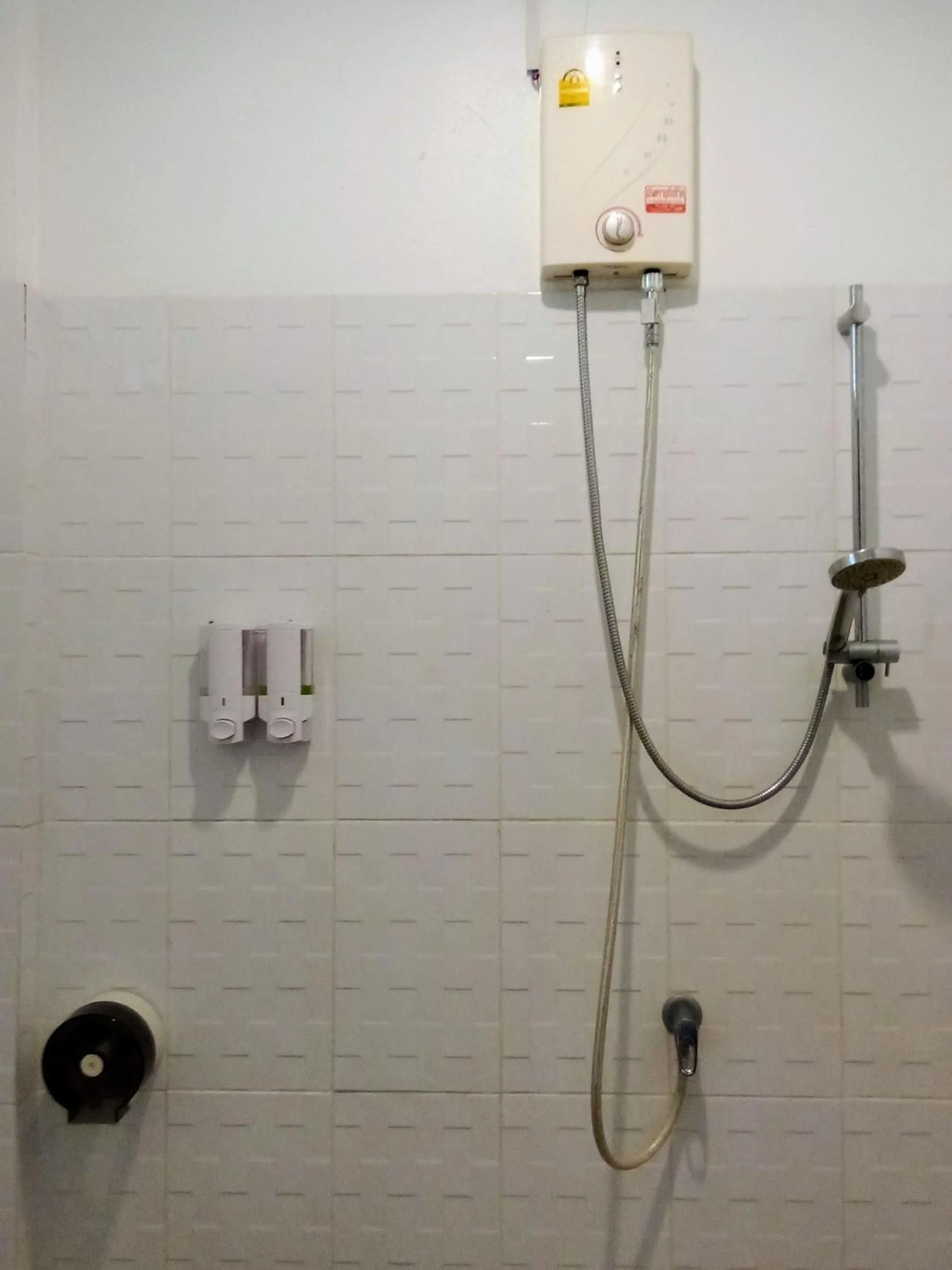 Shower in The Sea @ Lanta Hotel