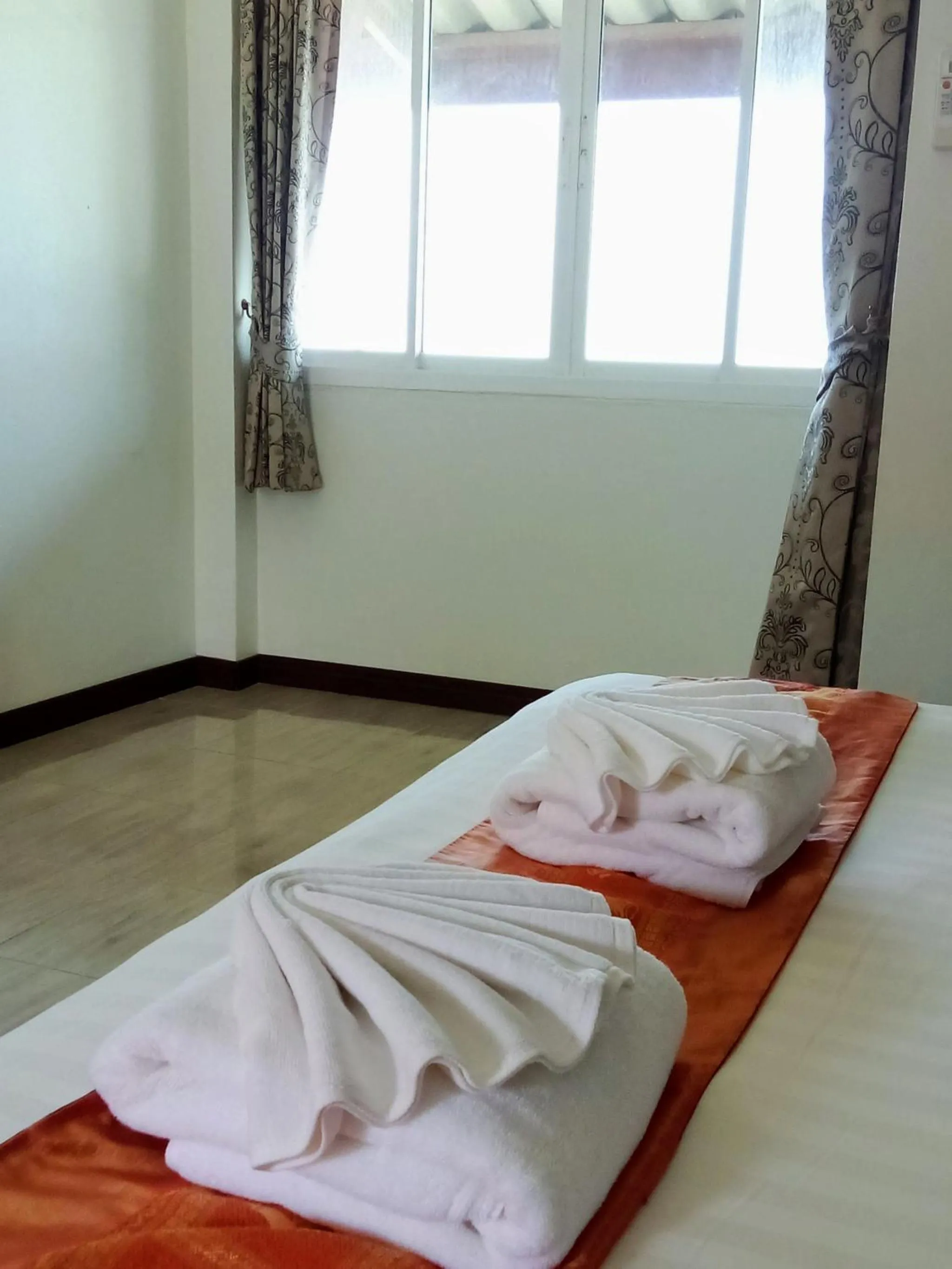 Bed in The Sea @ Lanta Hotel