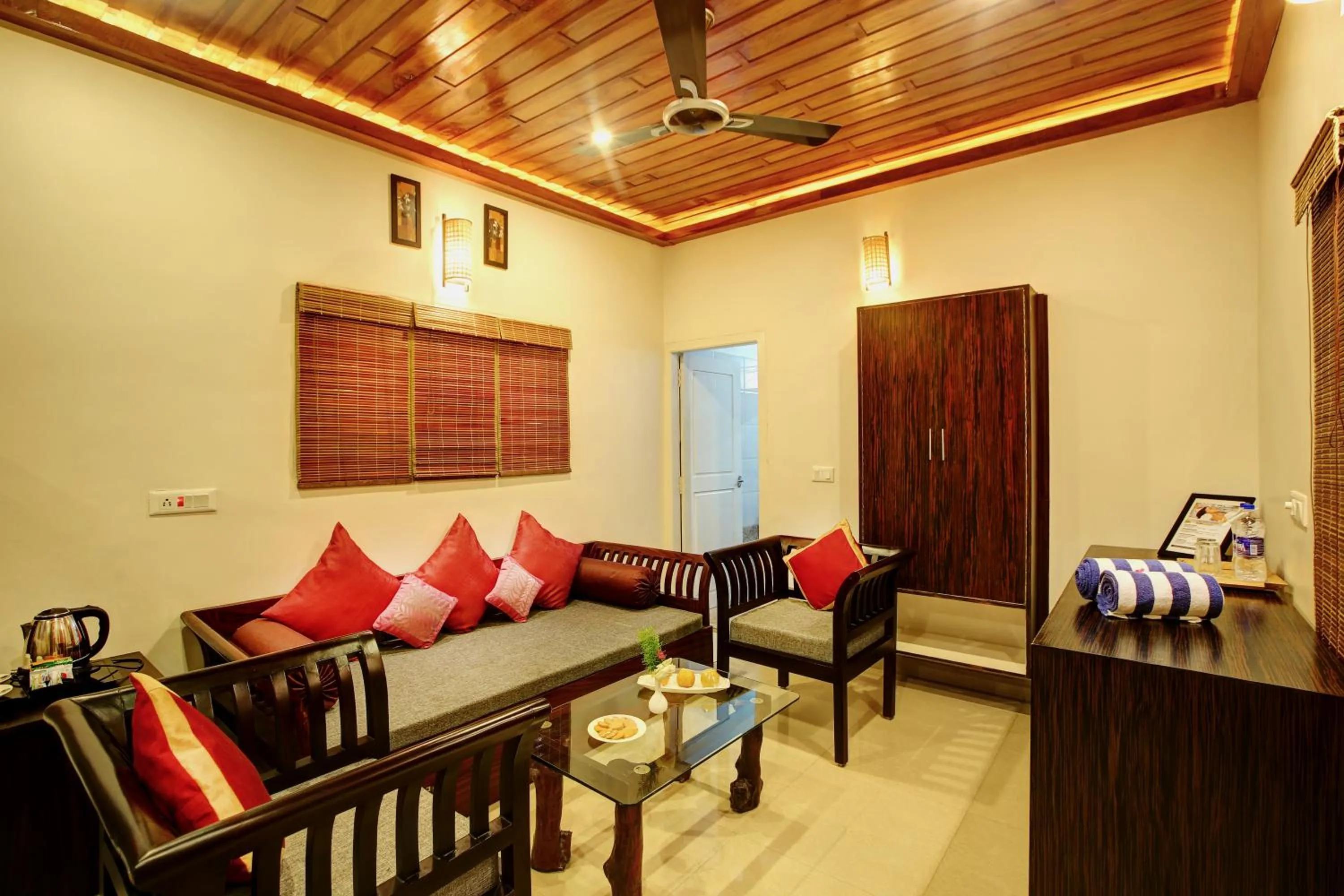 Living room in Gokulam Grand Resort & Spa, Coorg