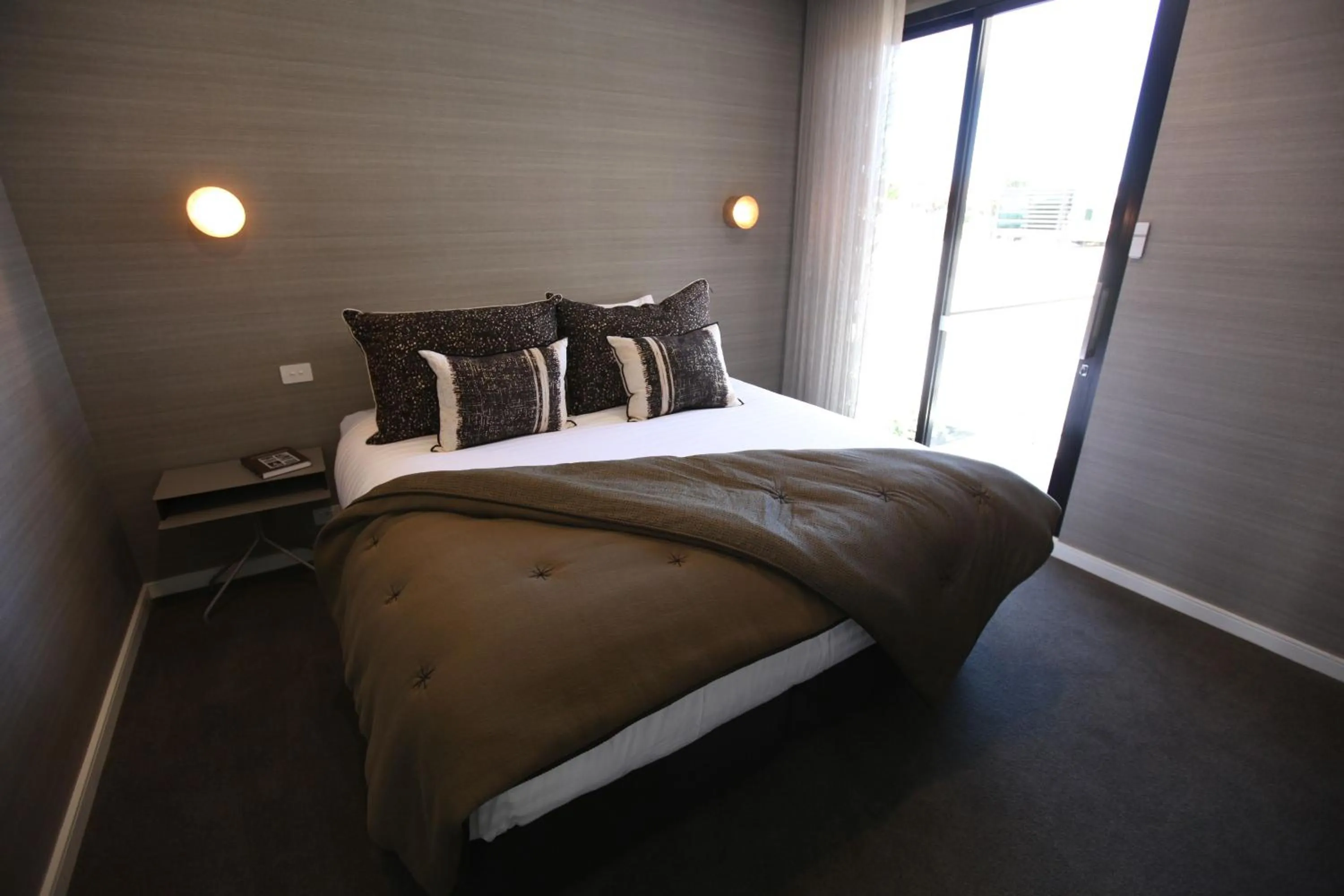 Patio, Bed in Carmel at Sorrento