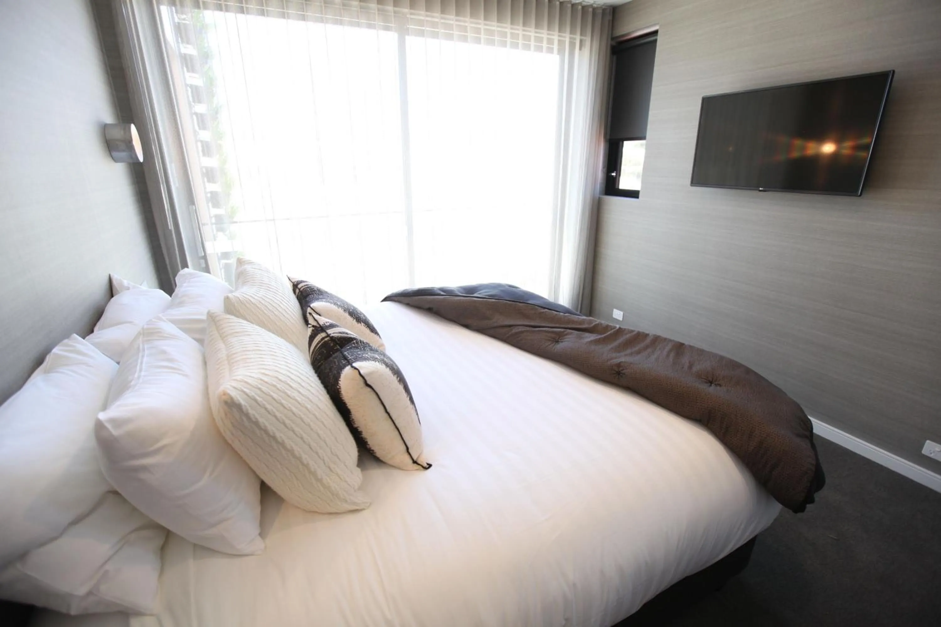 Patio, Bed in Carmel at Sorrento