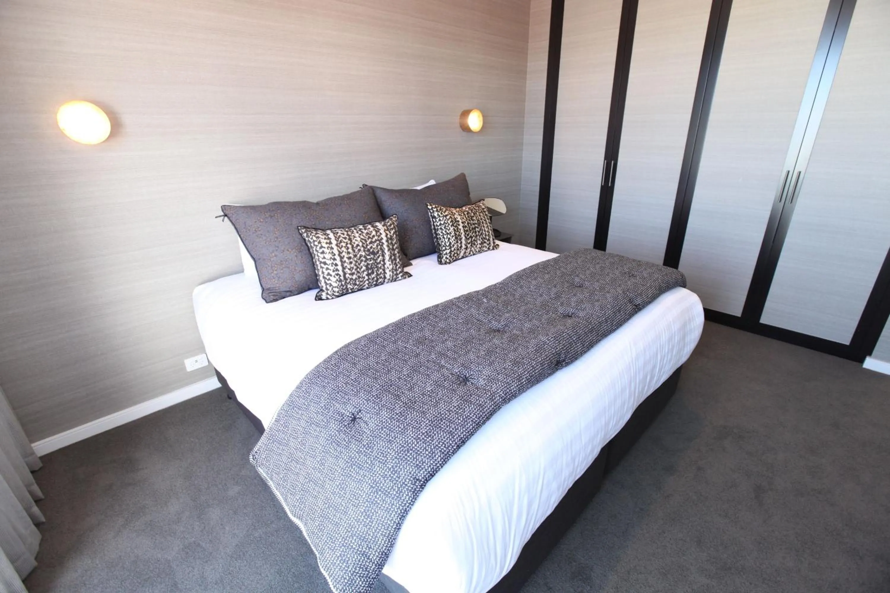 Patio, Bed in Carmel at Sorrento