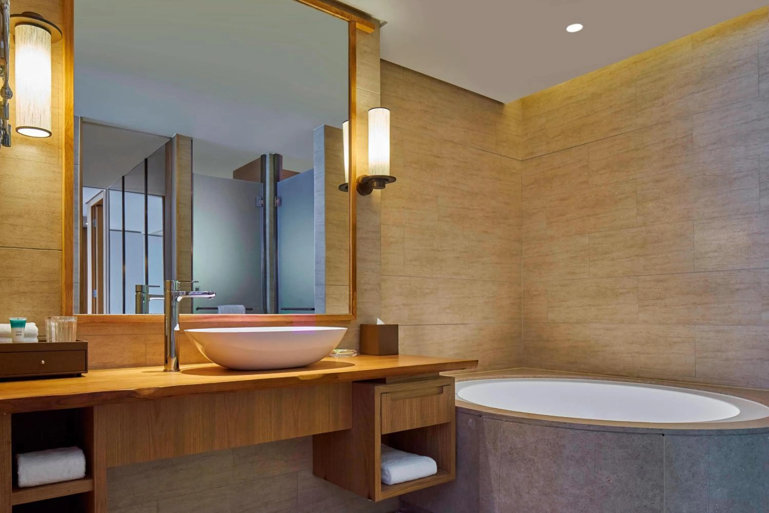 Bathroom in Four Points by Sheraton Chengdu, Pujiang Resort