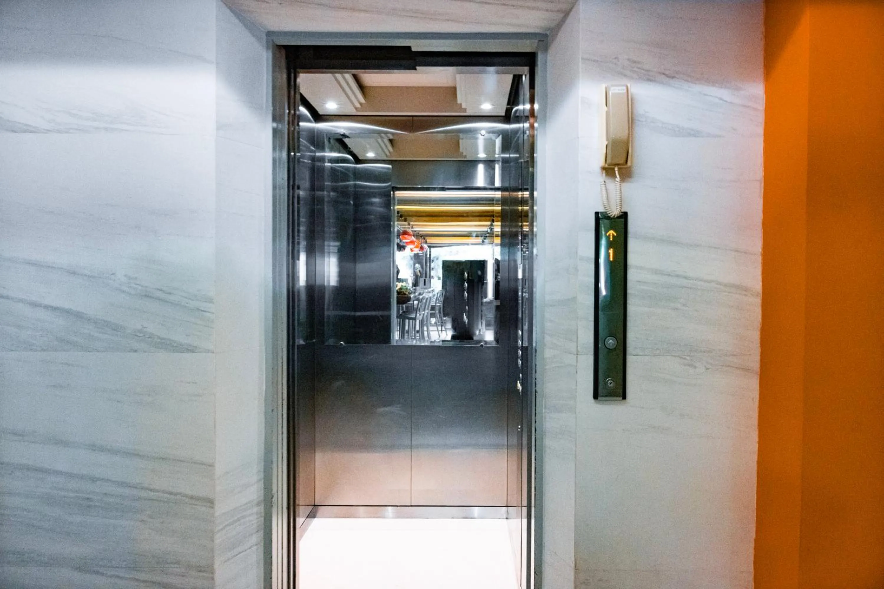 Lobby or reception in Metro Pratunam Boutique Hotel