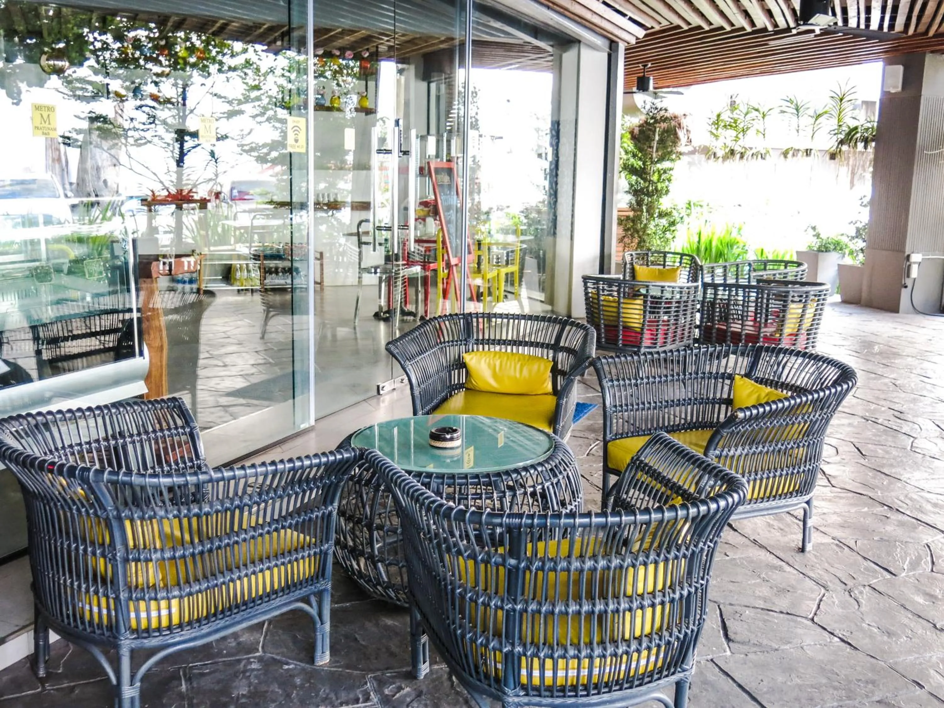 Seating area in Metro Pratunam Boutique Hotel