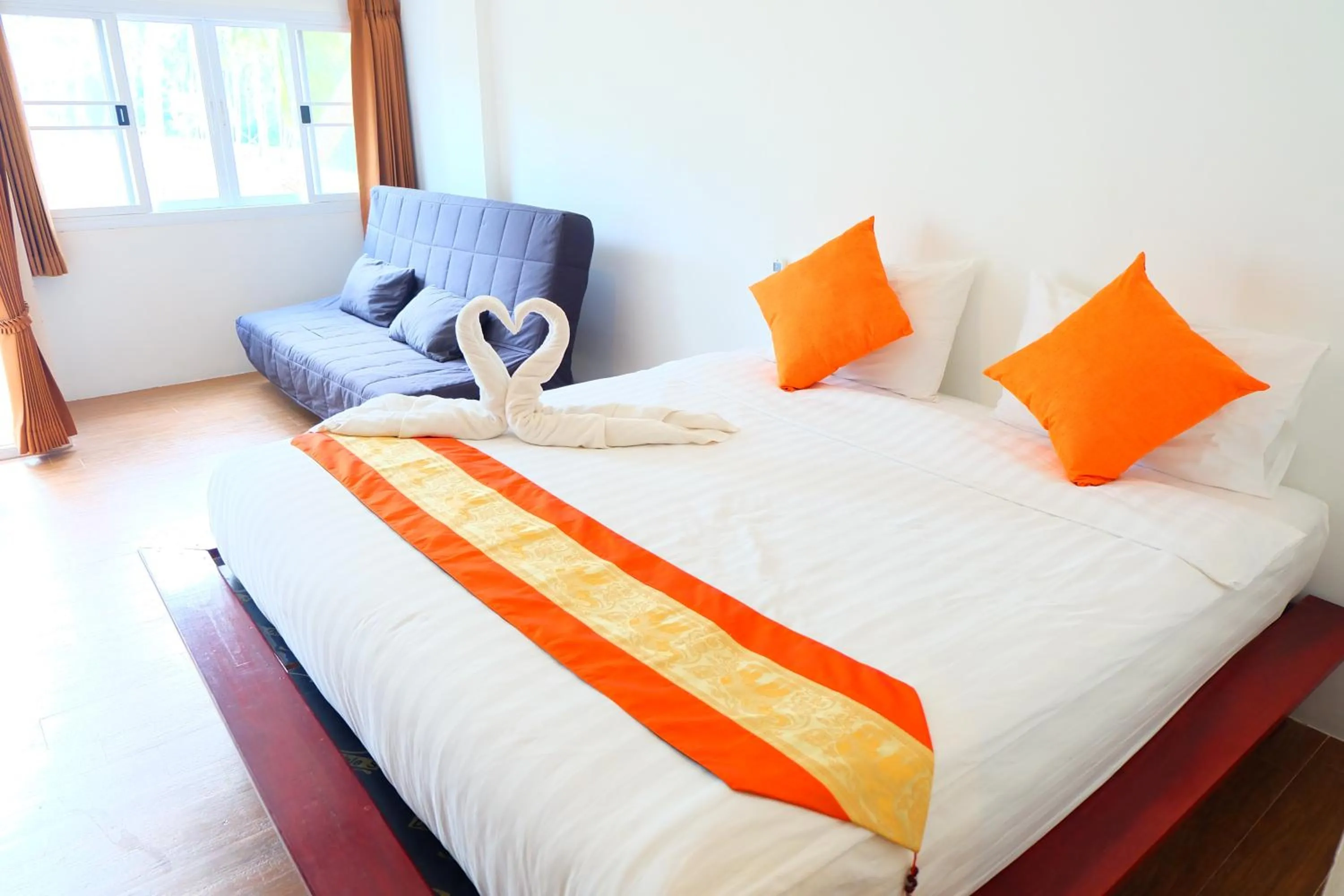 Bedroom, Bed in Pranee Amata