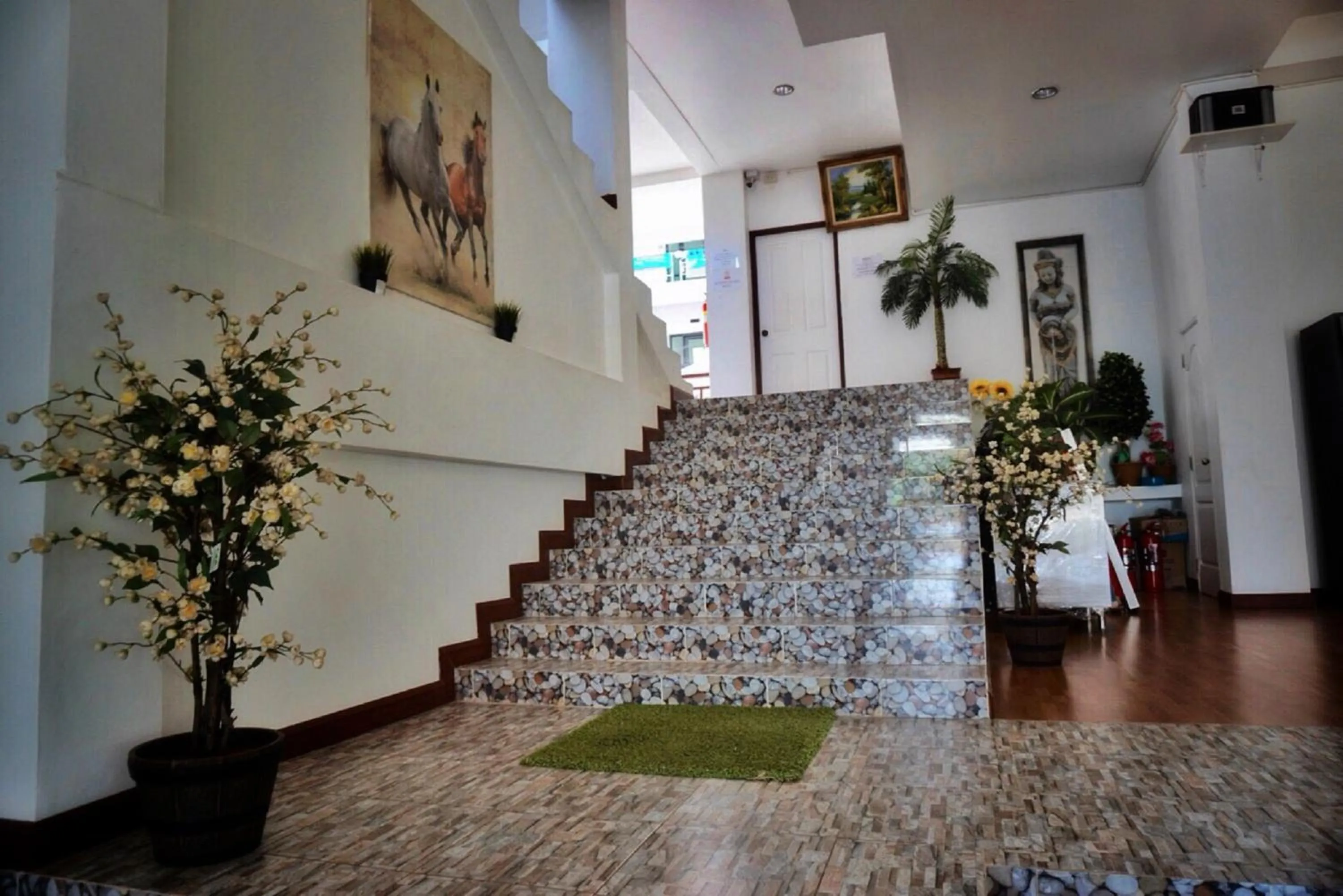 Lobby or reception in Pranee Amata