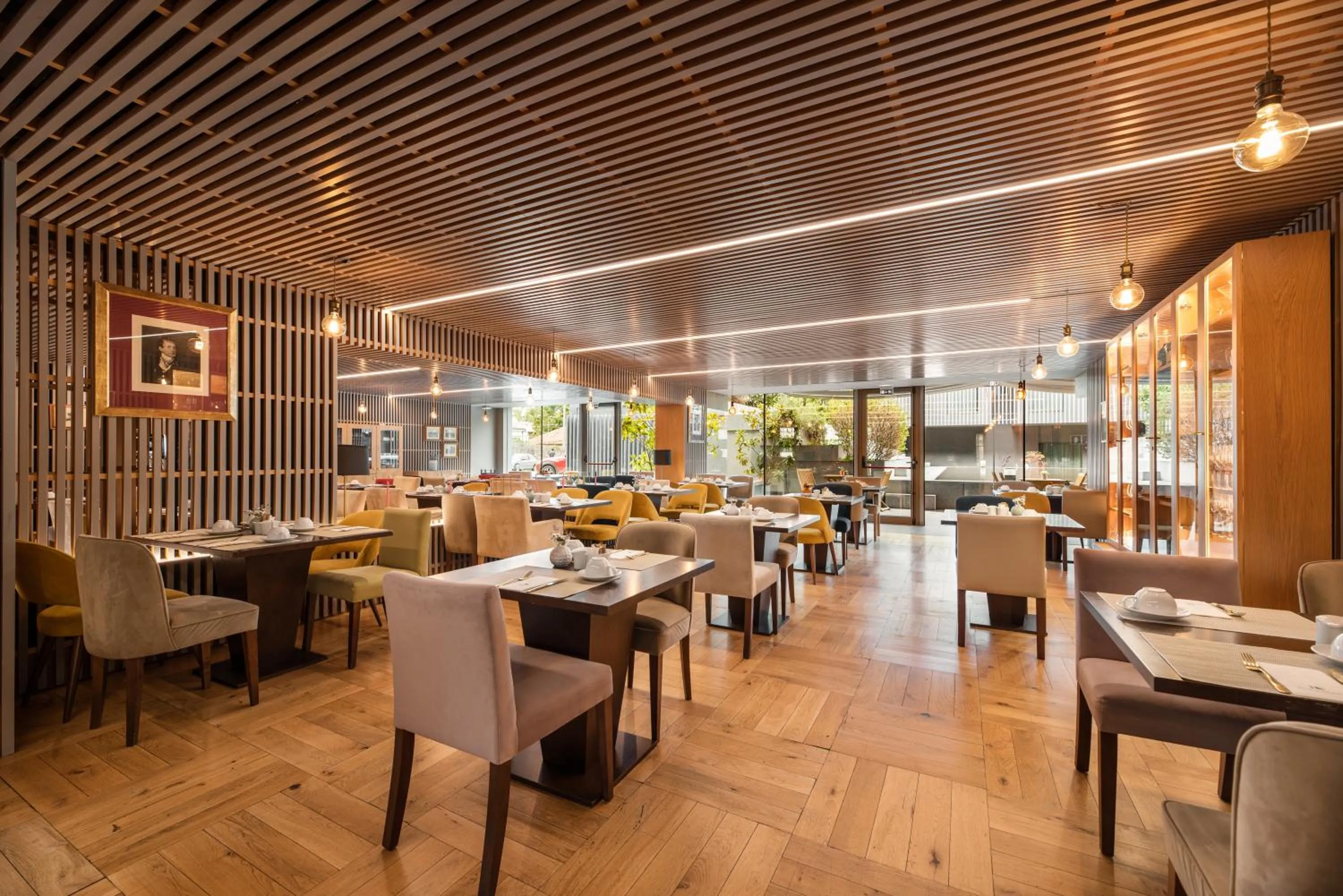 Restaurant/places to eat in Eurostars Santa Luzia