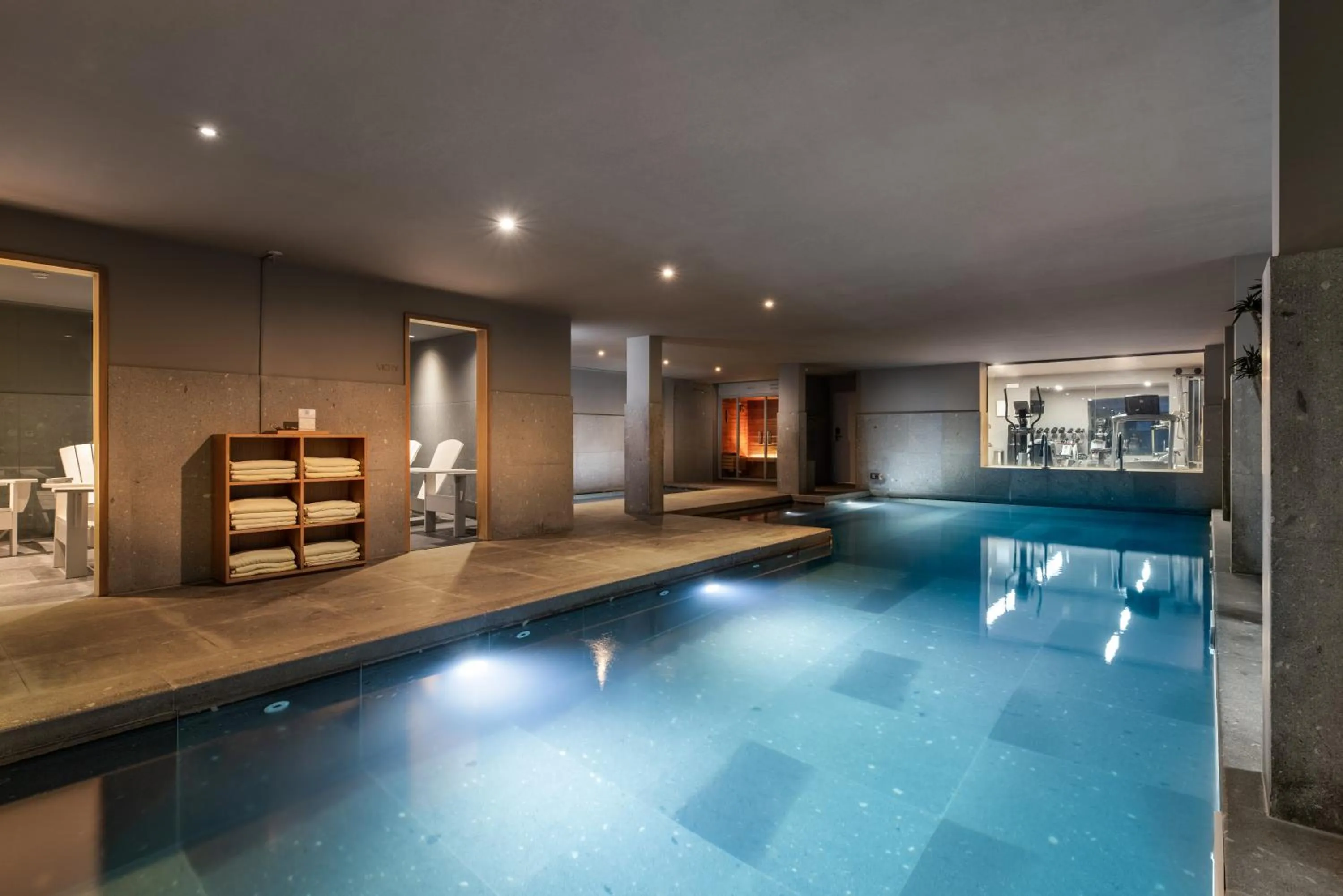 Swimming pool in Eurostars Santa Luzia