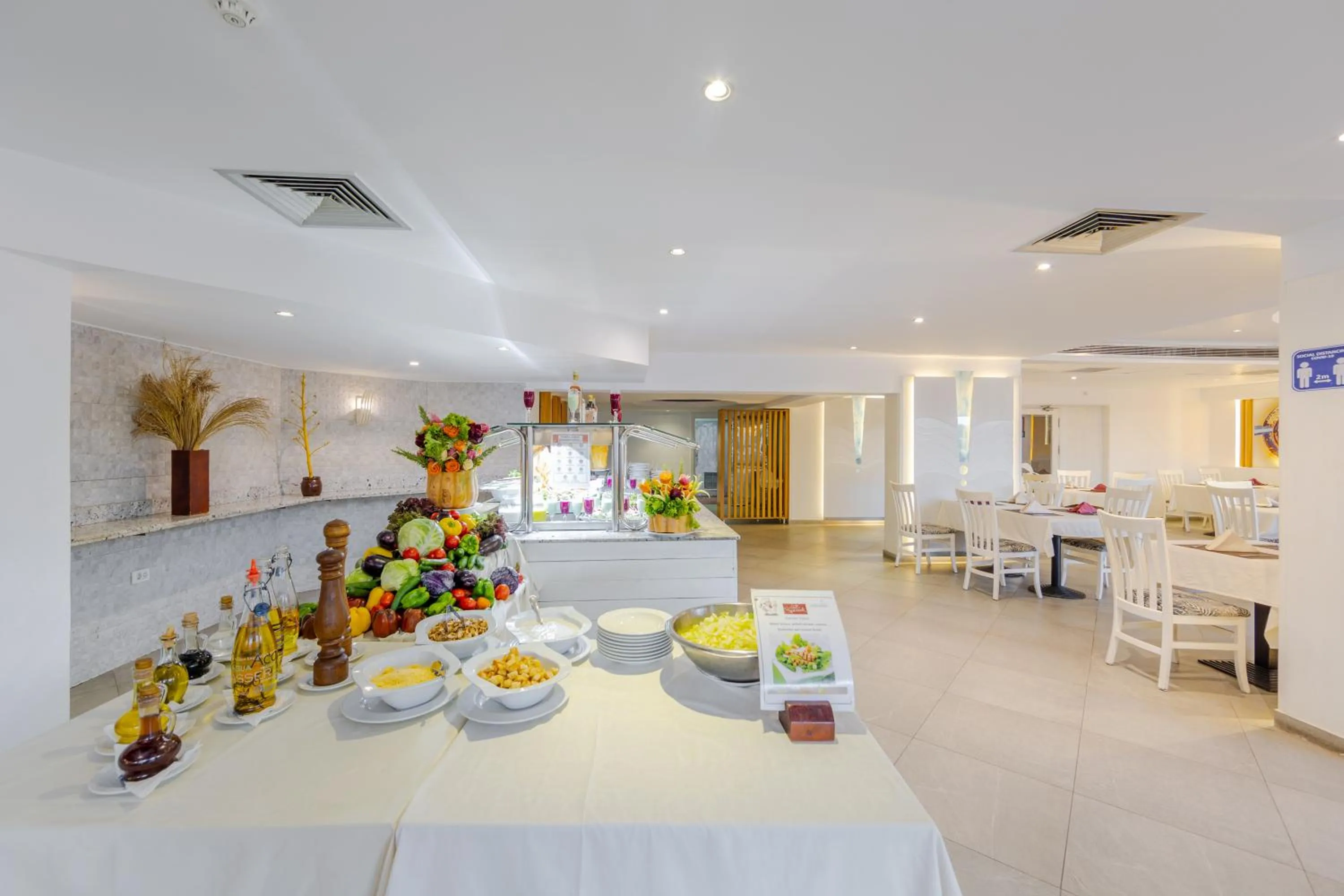 Lunch in Flamenco Beach & Resort Quseir