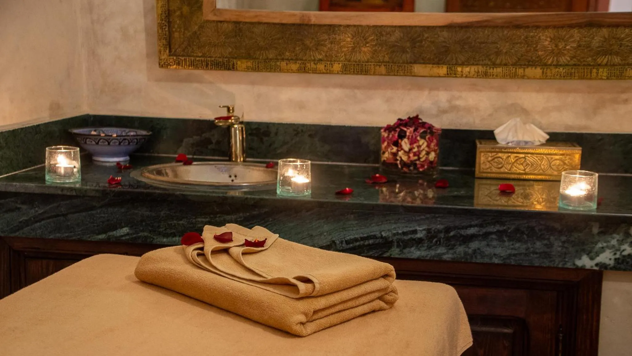 Massage in Riad Atlas Acacia