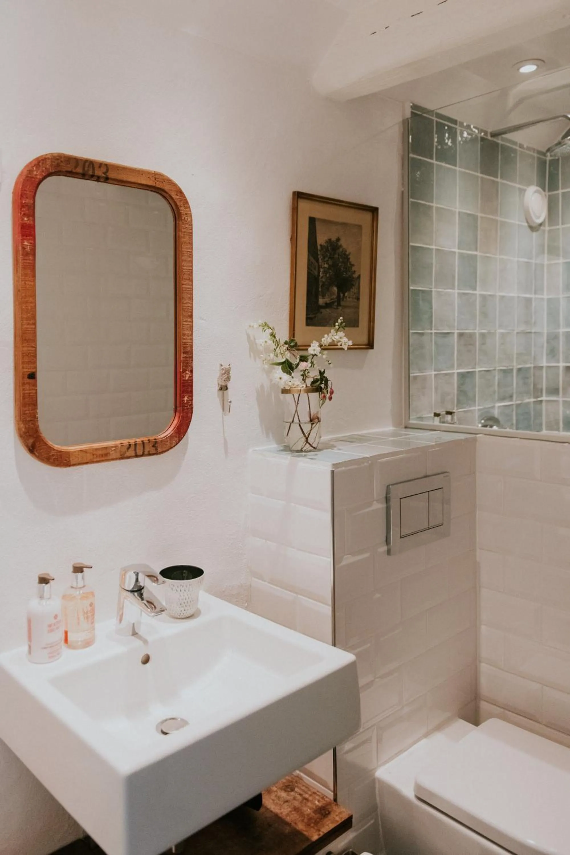 Shower in Hotel På Torvet