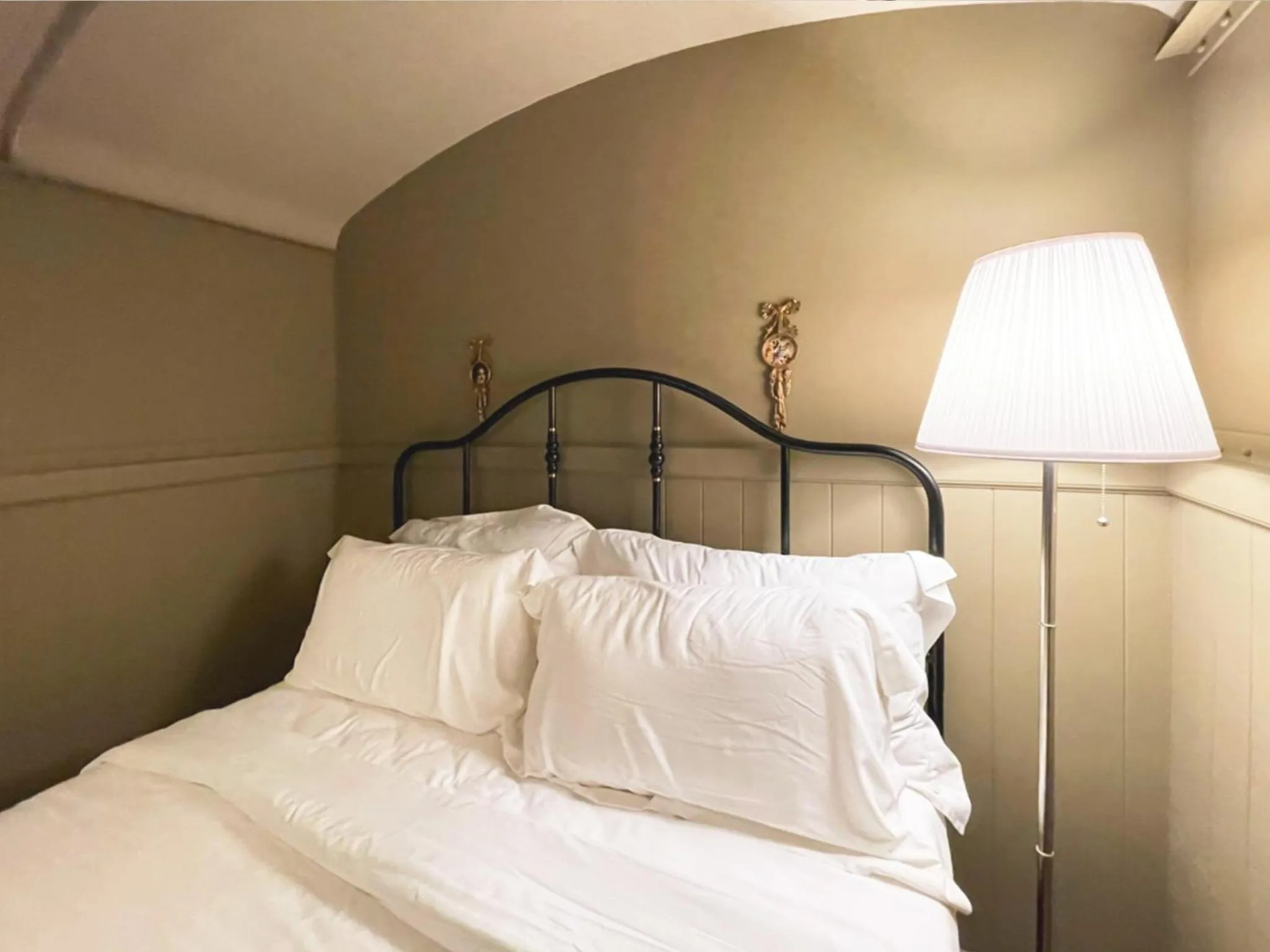 Bed in Nhapha Khaoyai Resort