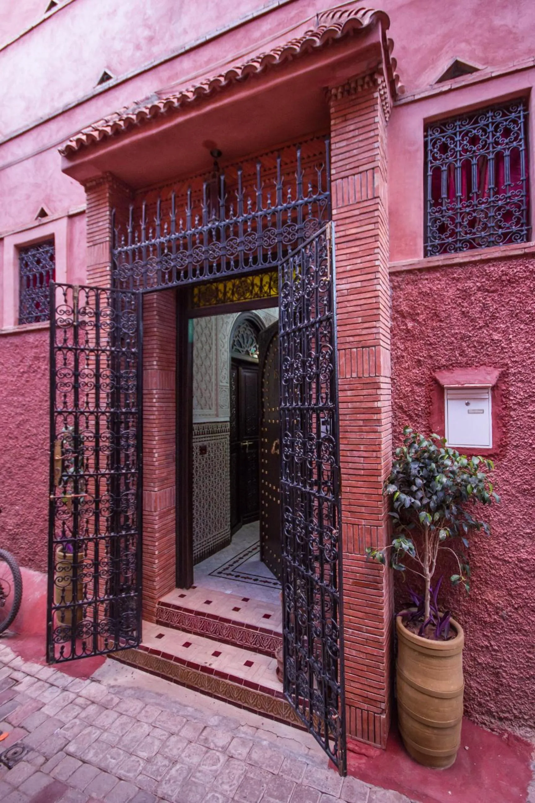 Facade/entrance in Riad Lamya Marrakech