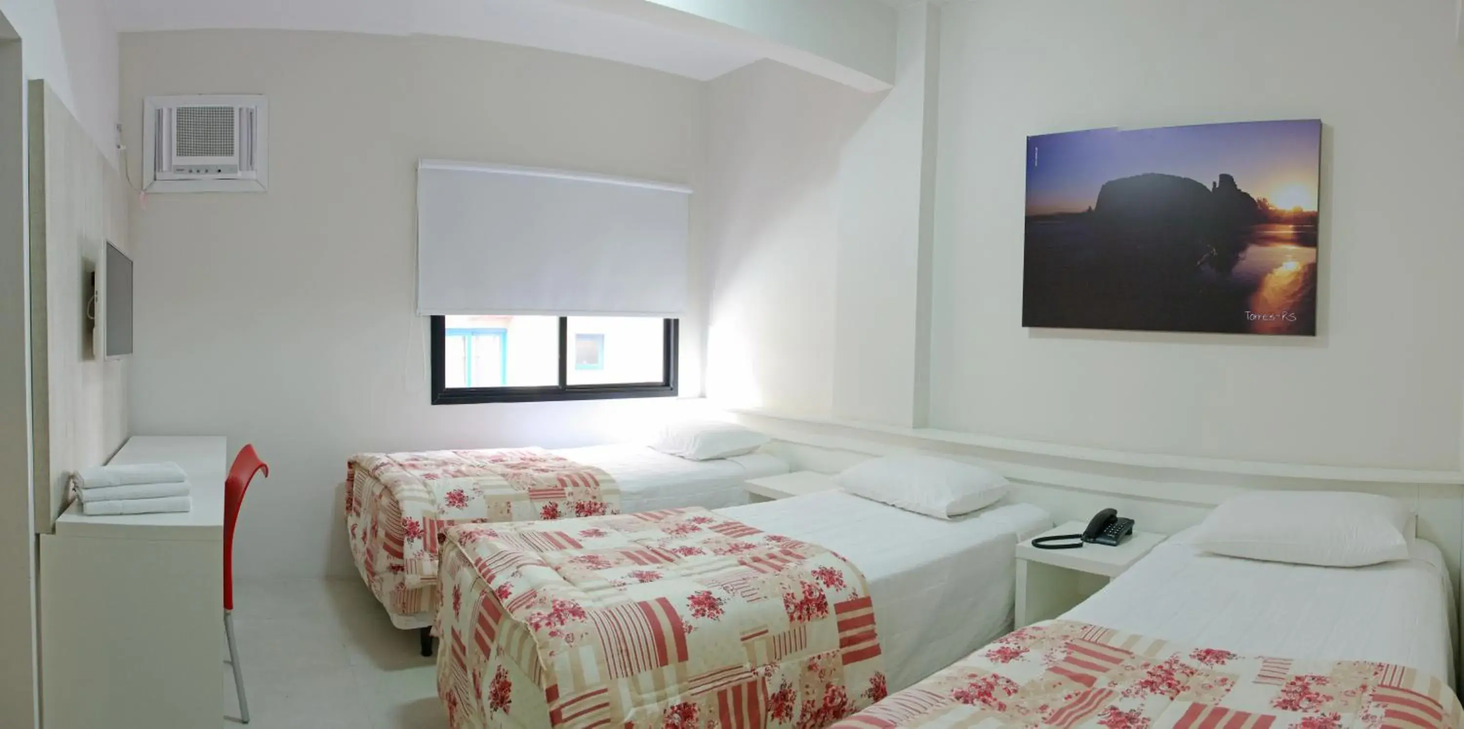 Deluxe Triple Room (3 Single Bed) in Life Hotel Torres Deluxe Triple Room (3 Single Bed) in Life Hotel Torres