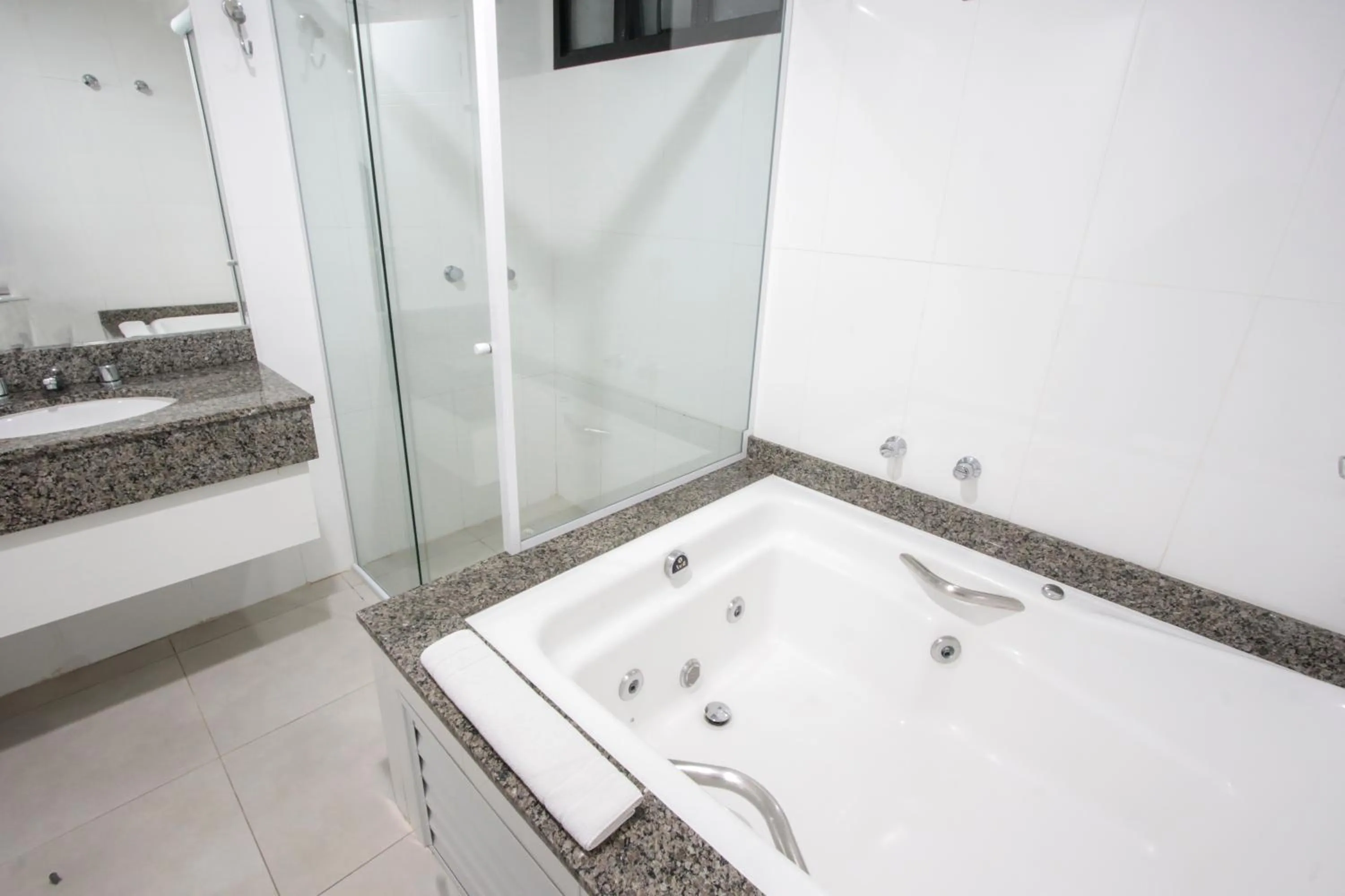 Bathroom in Life Hotel Torres