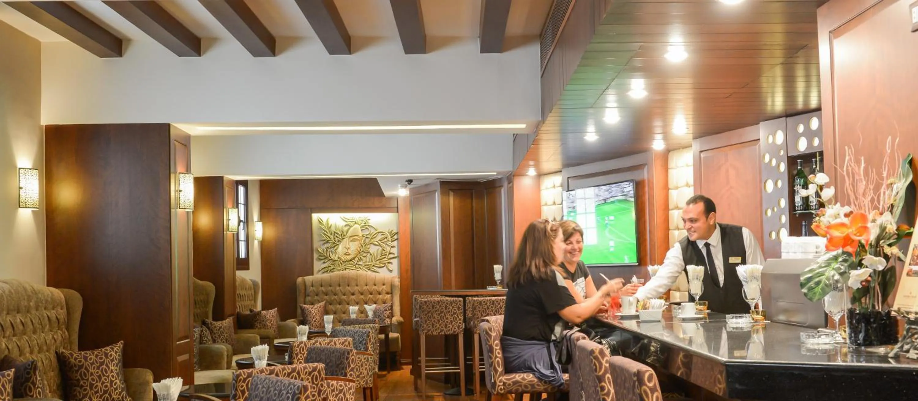 Restaurant/places to eat in Hotel Flamenco Cairo