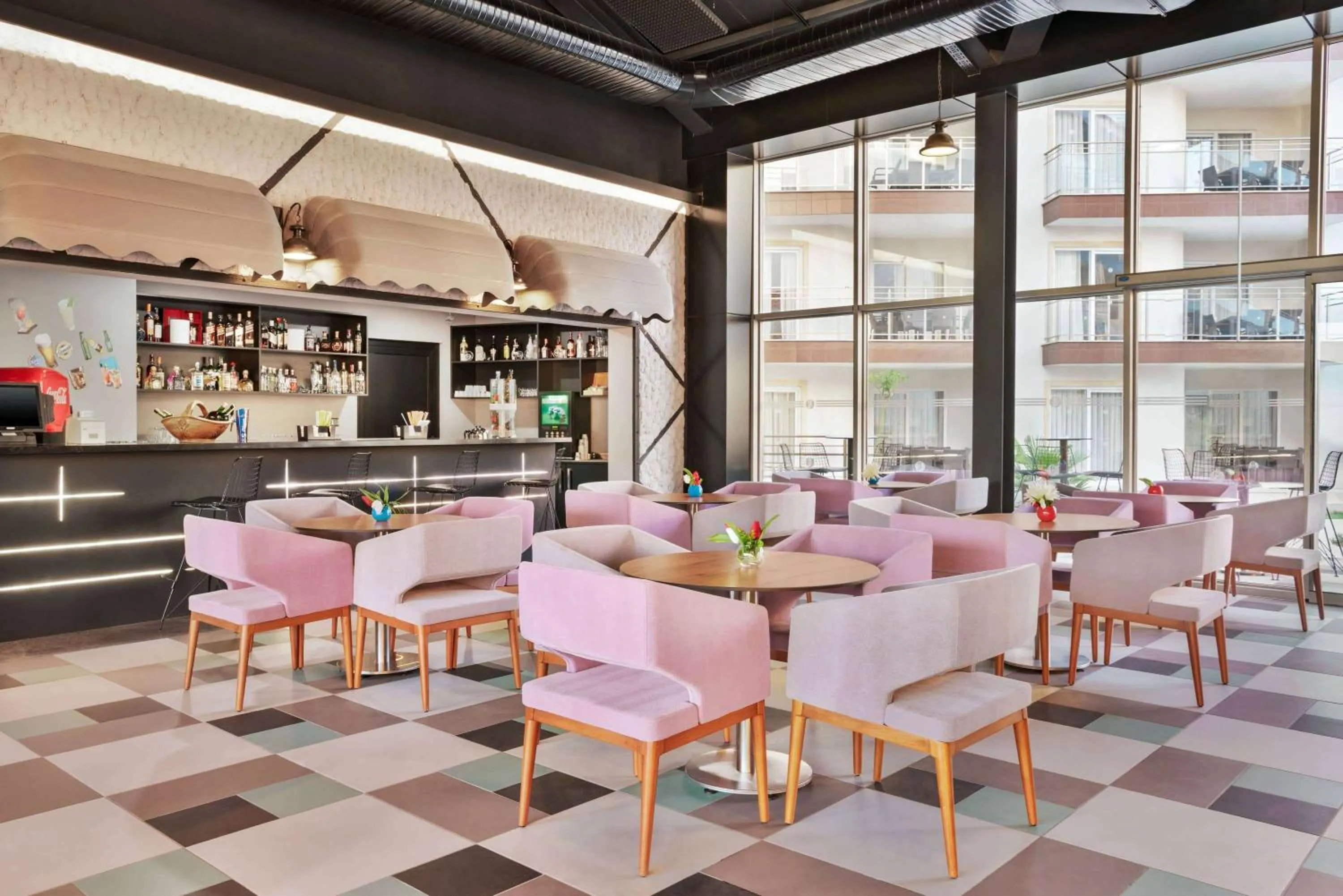 Lounge or bar in Ramada Hotel & Suites by Wyndham Kusadasi